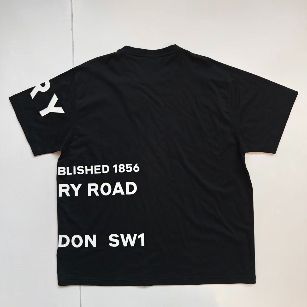 Burberry Burberry Black Letter Print Short-Sleeve Size US L / EU 52-54 / 3 - 4 Thumbnail