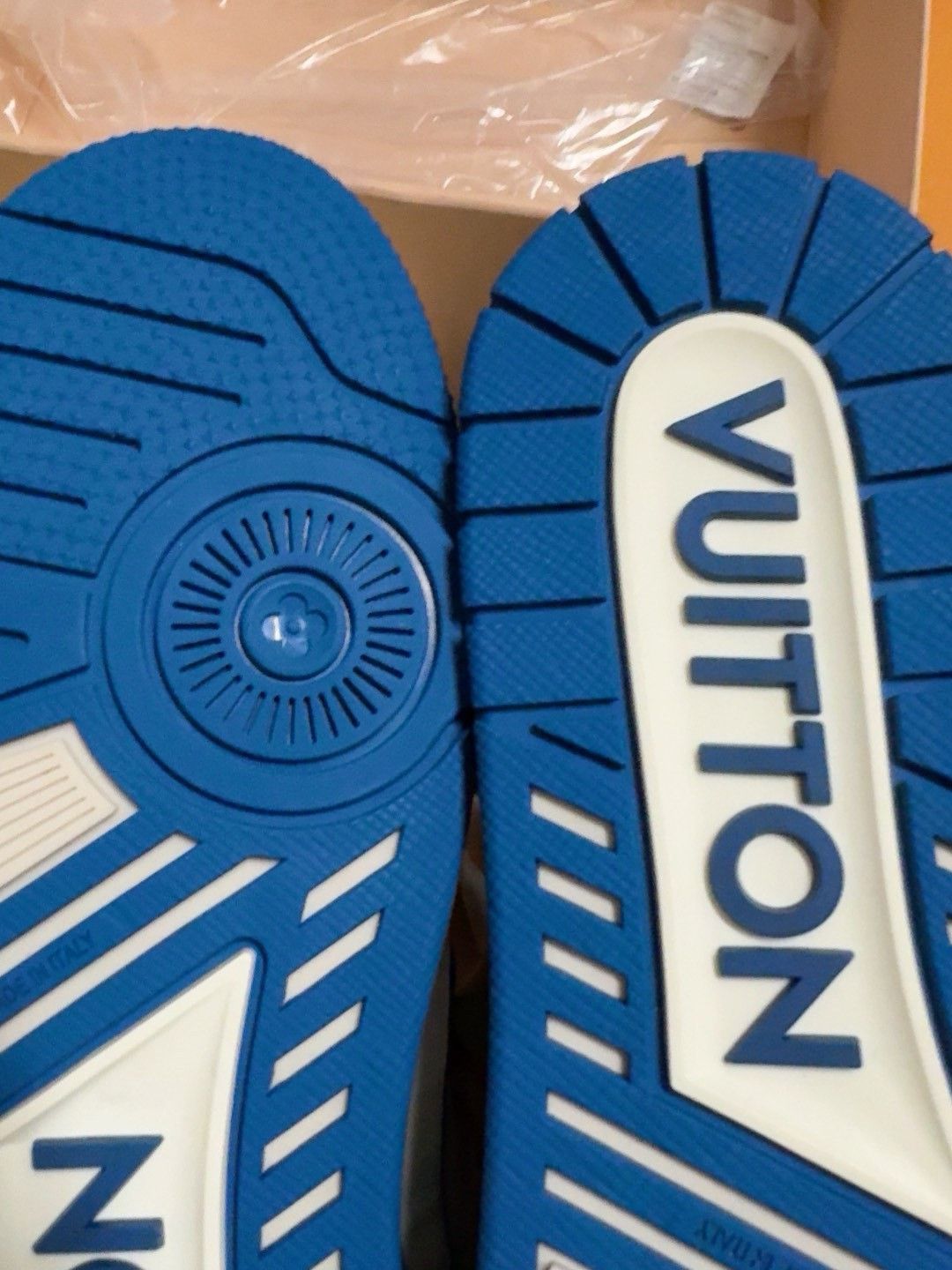 Louis Vuitton Louis Vuitton LV Trainer New York Limited Size US 10.5 / EU 43-44 - 4 Thumbnail