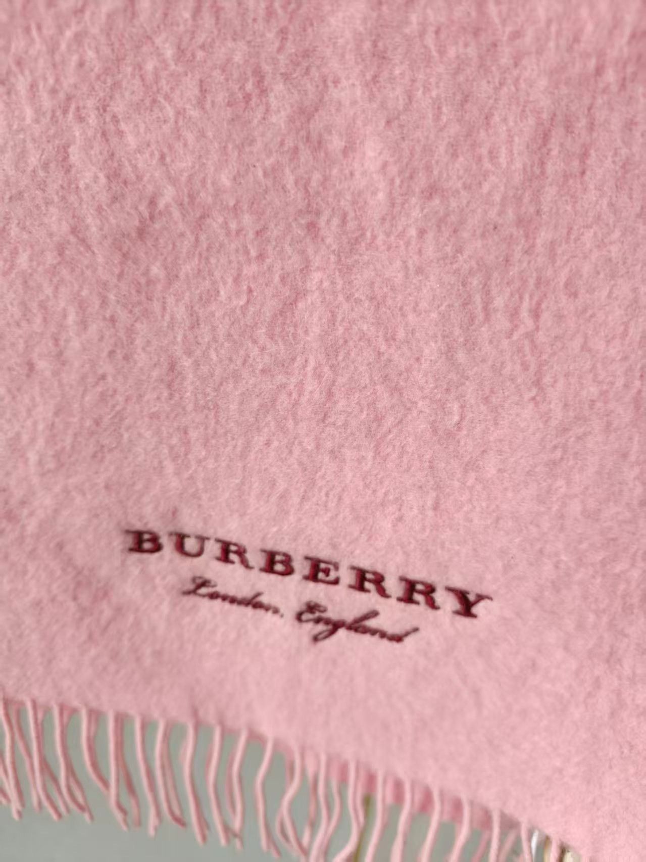 Burberry Burberry Authentic Scarf Size ONE SIZE - 2 Thumbnail