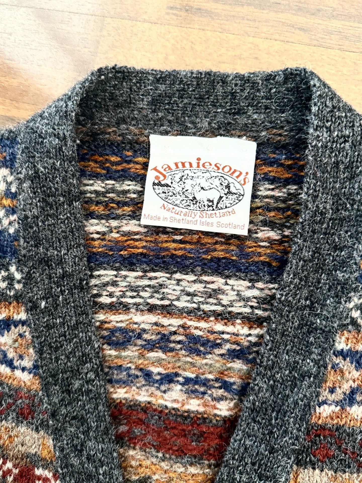 Jamiesons Of Shetland Jamieson's Fair Isle Wool Cardigan MK159V Size US XXS / EU 40 - 3 Thumbnail