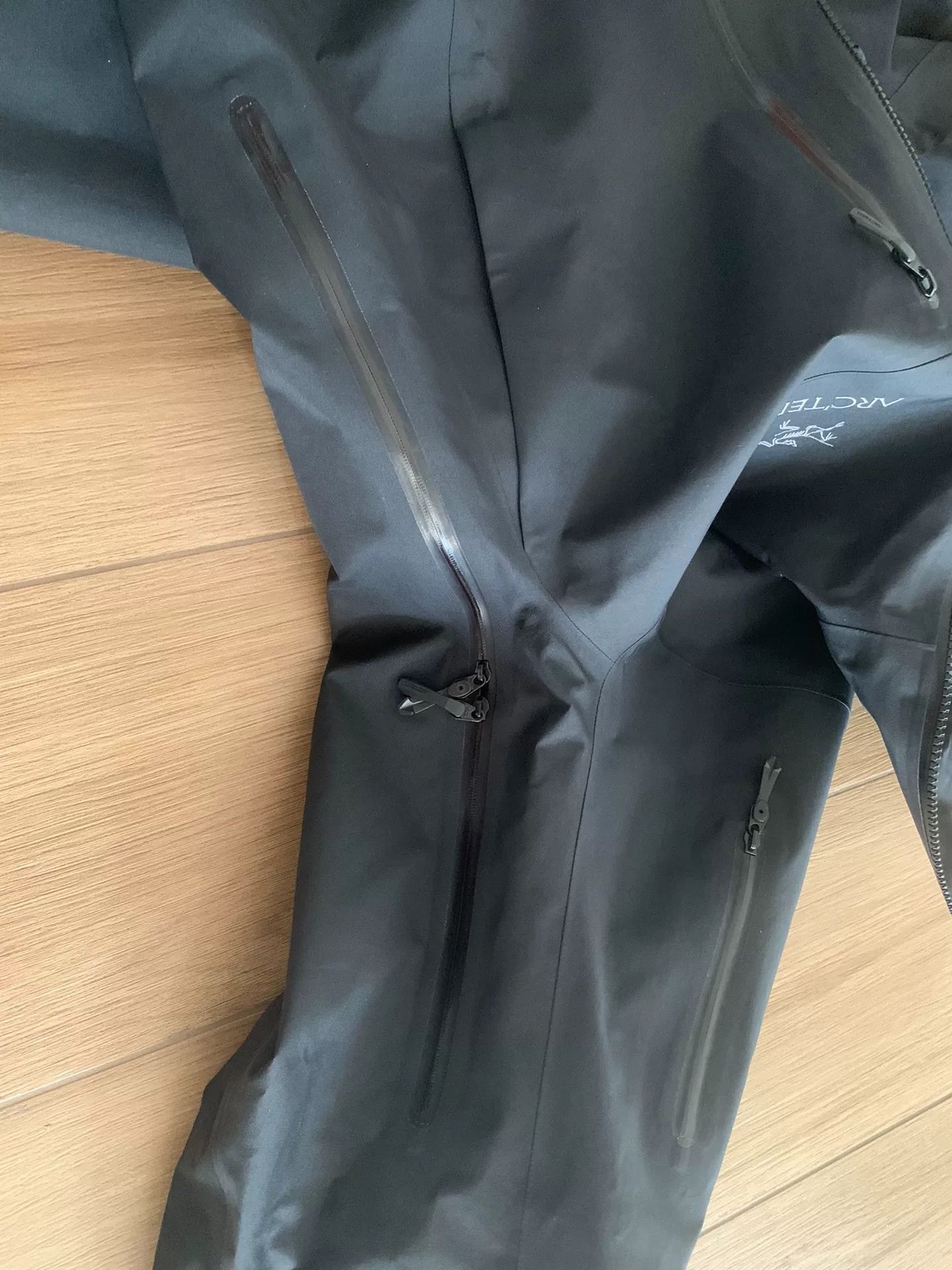 Arc'teryx Arc'teryx Alpha SV Jacket Gore-Tex Pro Size US XL / EU 56 / 4 - 8 Thumbnail