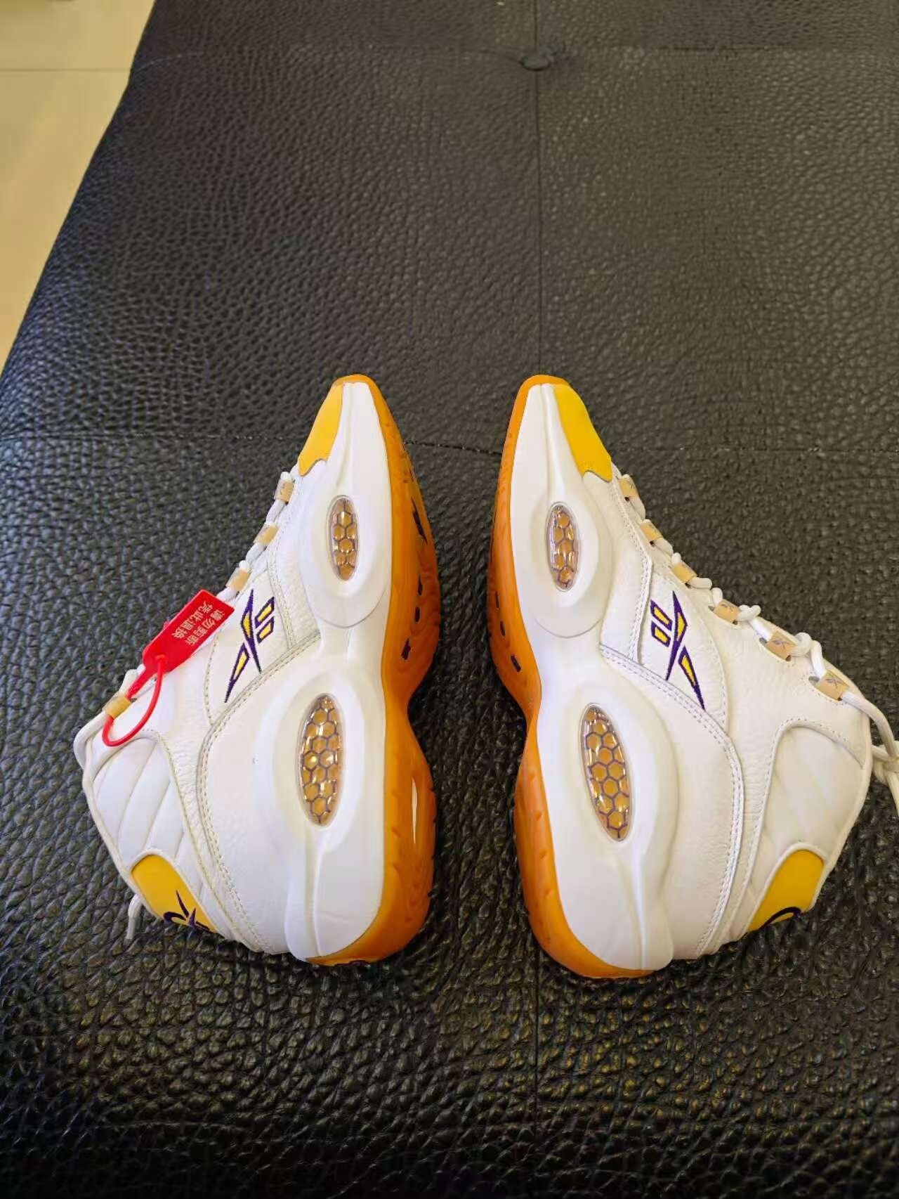 Reebok Reebok Question Mid Lakers Basketball Shoes Size US 10 / EU 43 - 8 Thumbnail