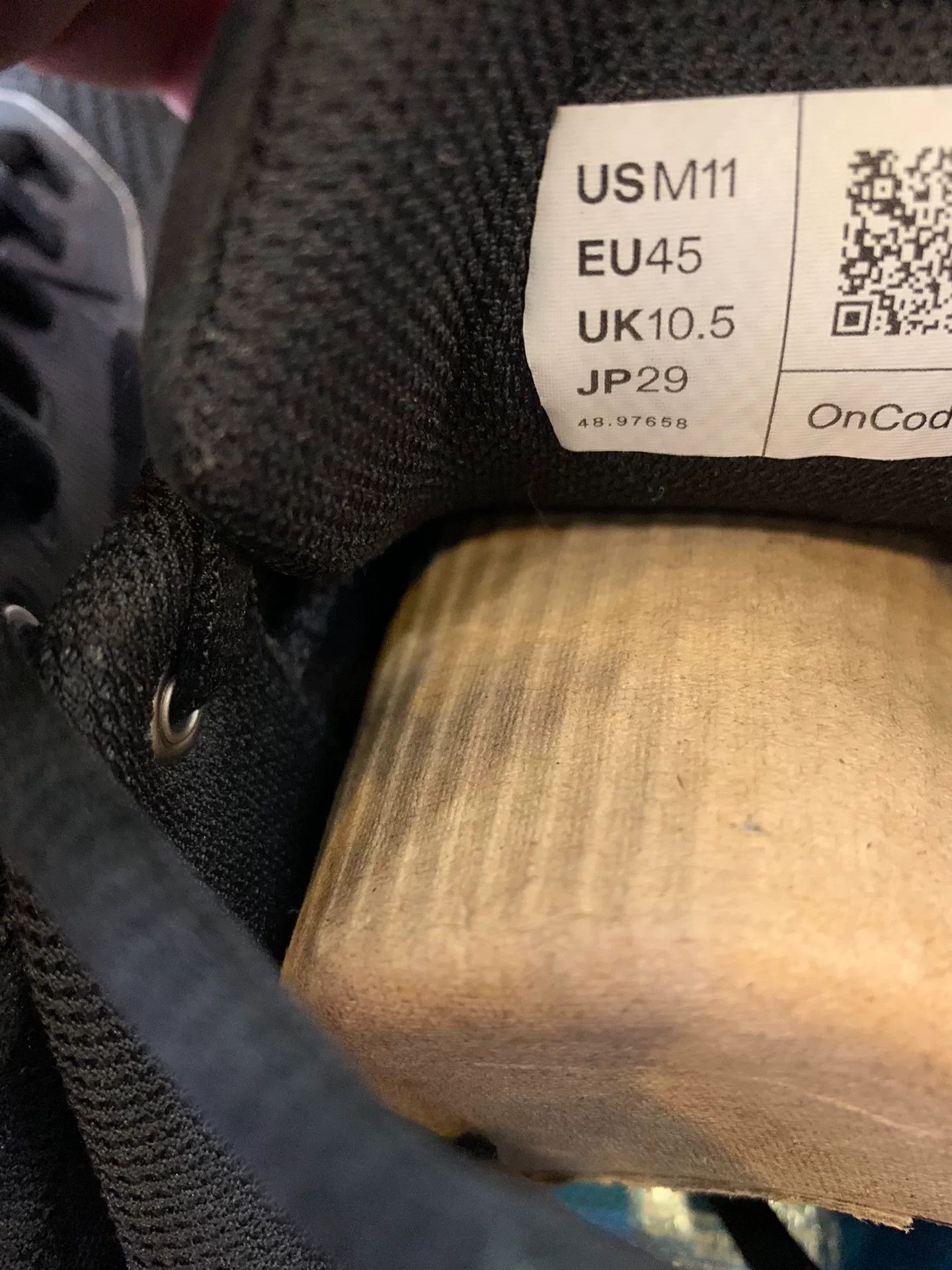 On THE ROGER PRO 2 Tennis Shoes Size US 11 / EU 44 - 6 Thumbnail