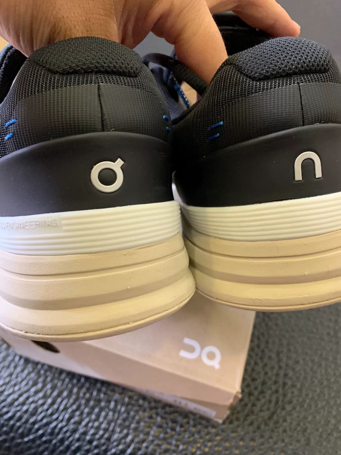 On THE ROGER PRO 2 Tennis Shoes Size US 11 / EU 44 - 3 Thumbnail