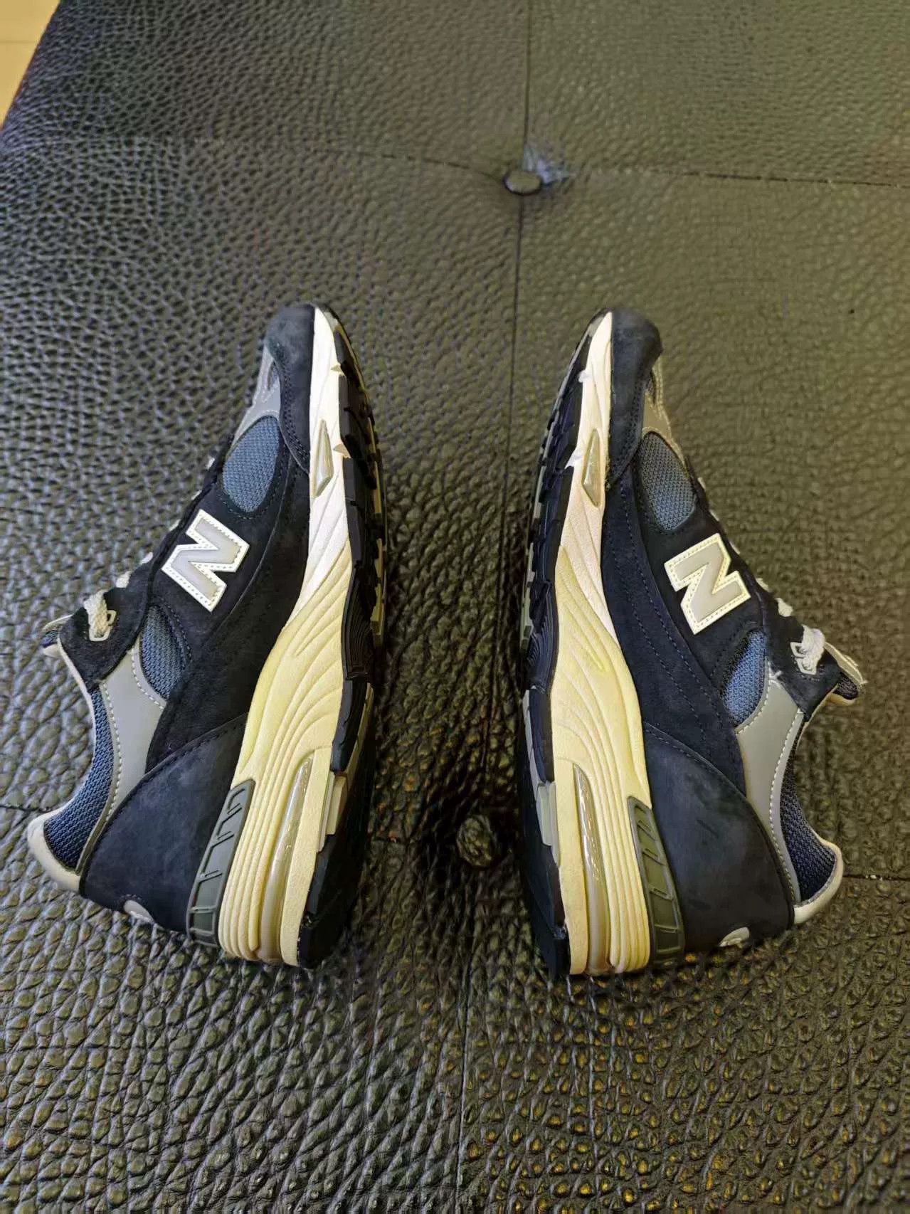 New Balance New Balance 991NV Men's Retro Running Shoes Size US 10 / EU 43 - 7 Thumbnail