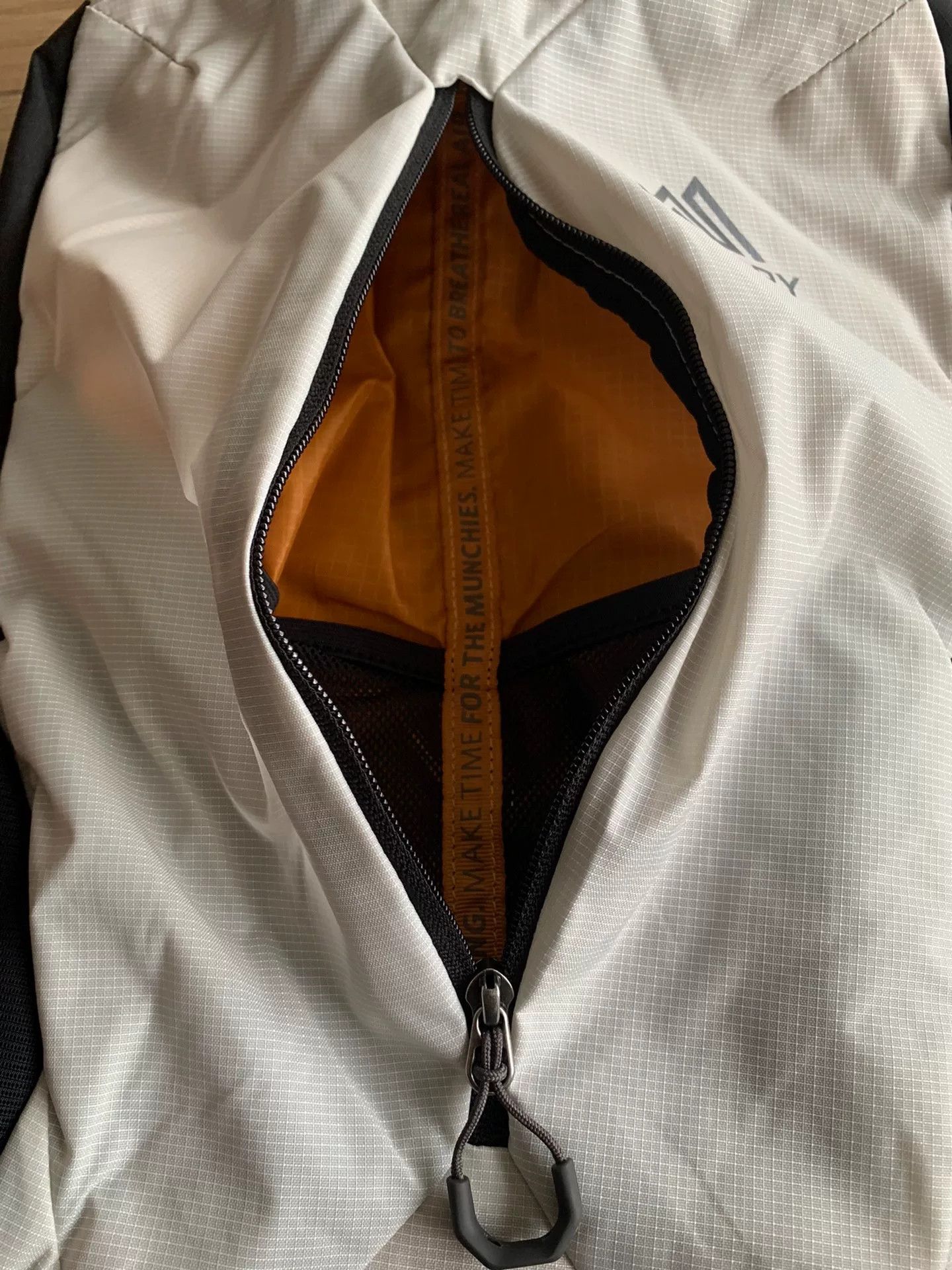 Sophnet. SOPHNET. GREGORY RHUNE 28 Backpack Size ONE SIZE - 5 Thumbnail