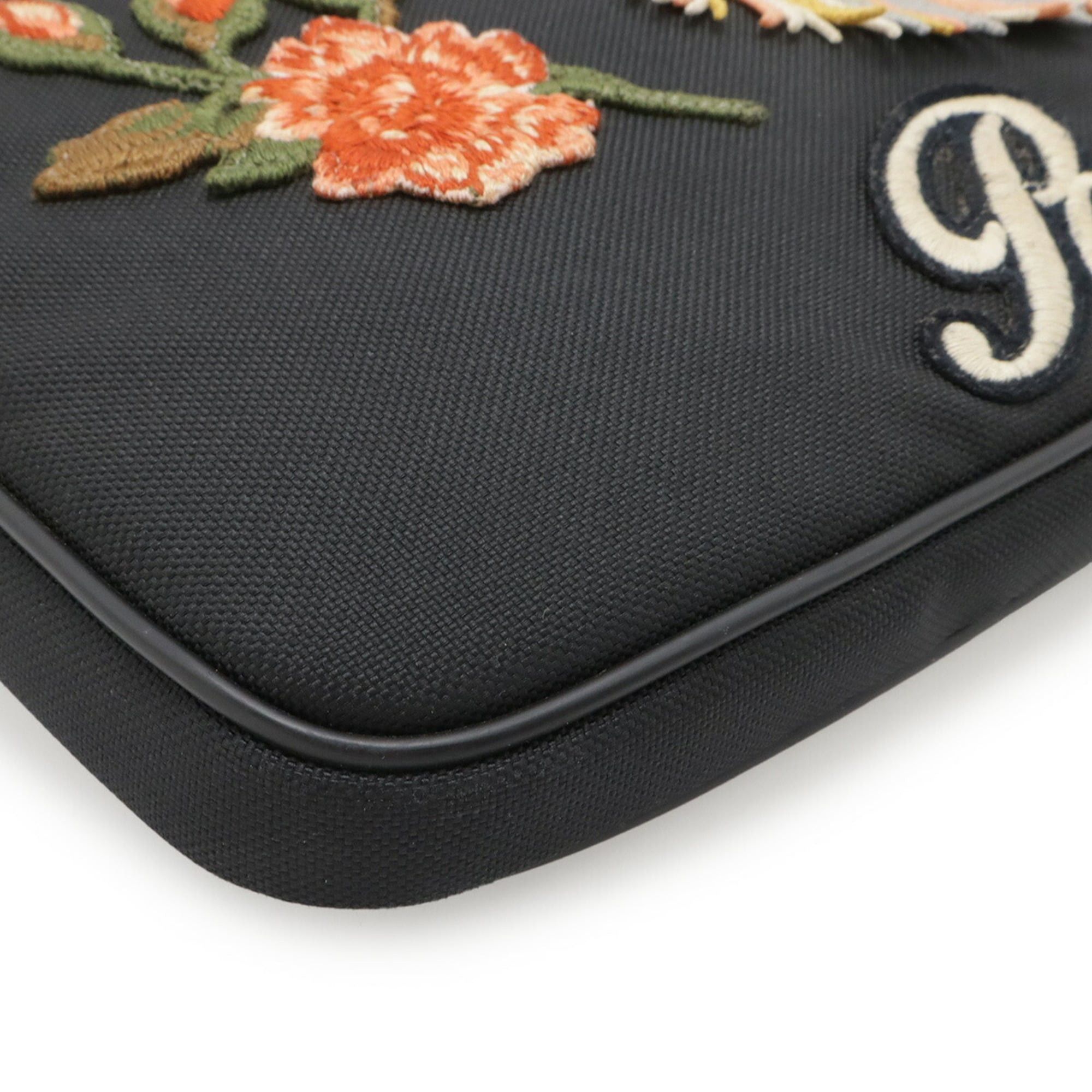 Gucci GUCCI Tiger Embroidered Laptop Case/PC Case/Clutch Bag in Black Nylon Canvas (Product Code: 473884) Size ONE SIZE - 4 Thumbnail