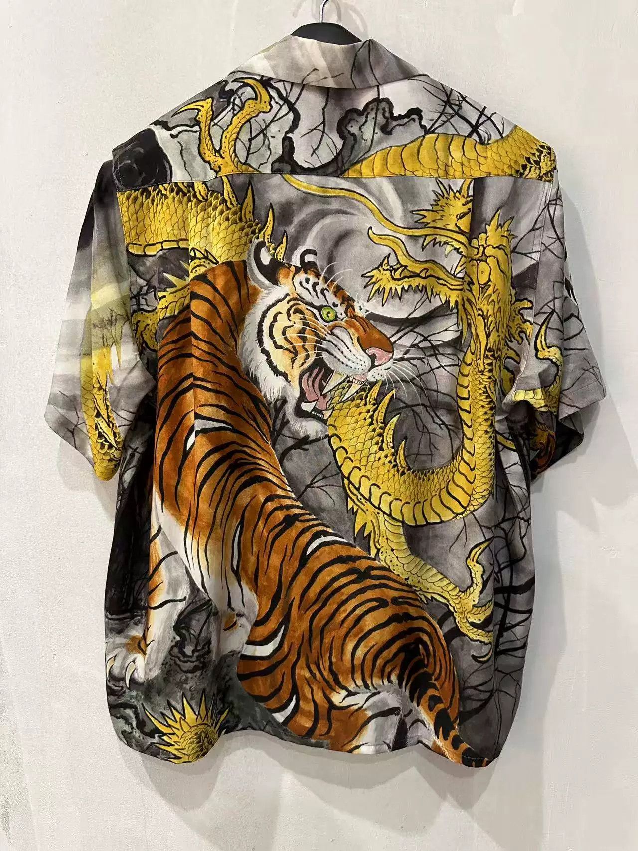 Wacko Maria WACKO MARIA Dragon Tiger Hawaiian Shirt Size US XL / EU 56 / 4 - 2 Thumbnail