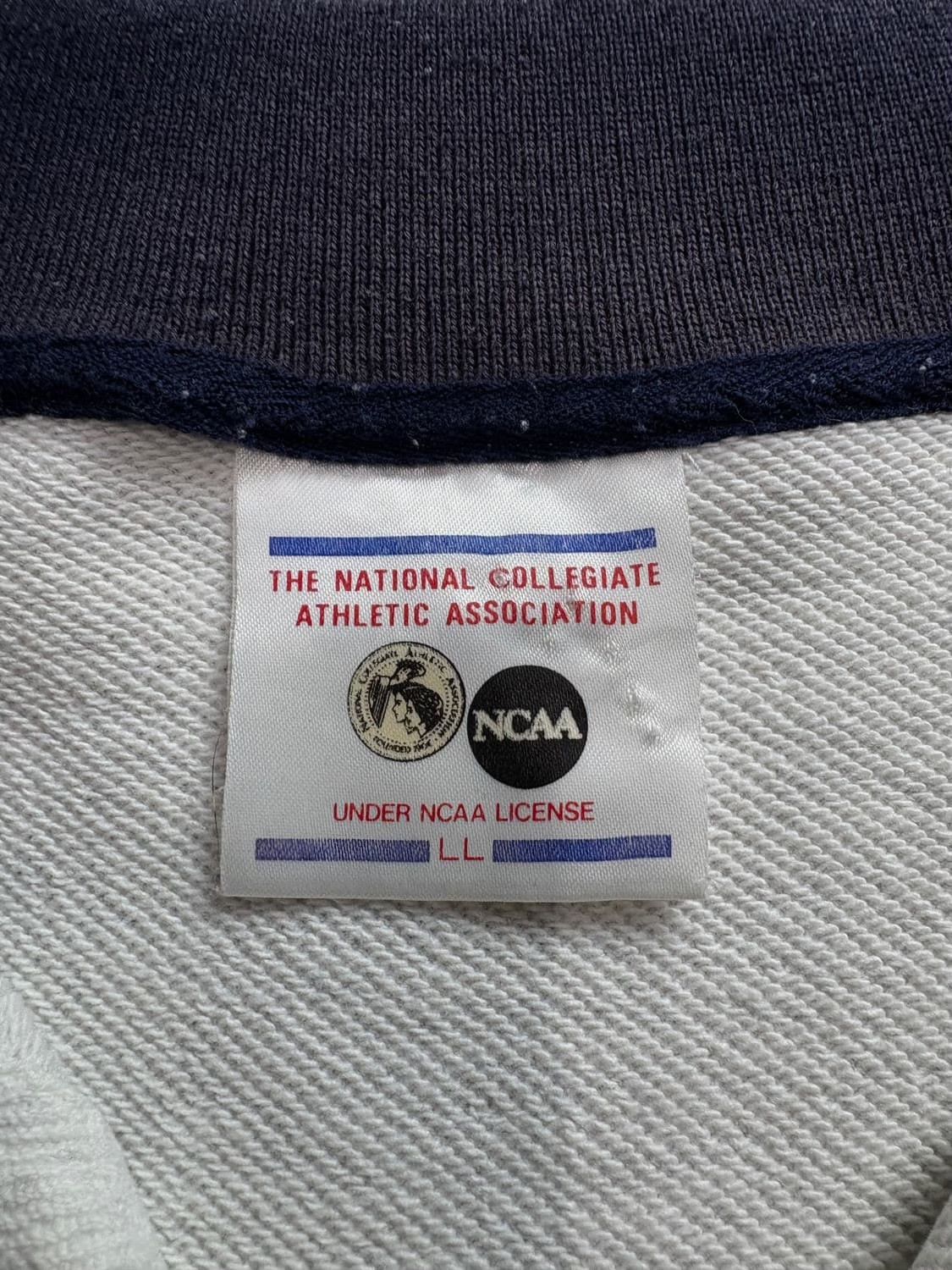 Vintage NCAA Vintage Retro Sweatshirt Size US M / EU 48-50 / 2 - 3 Thumbnail