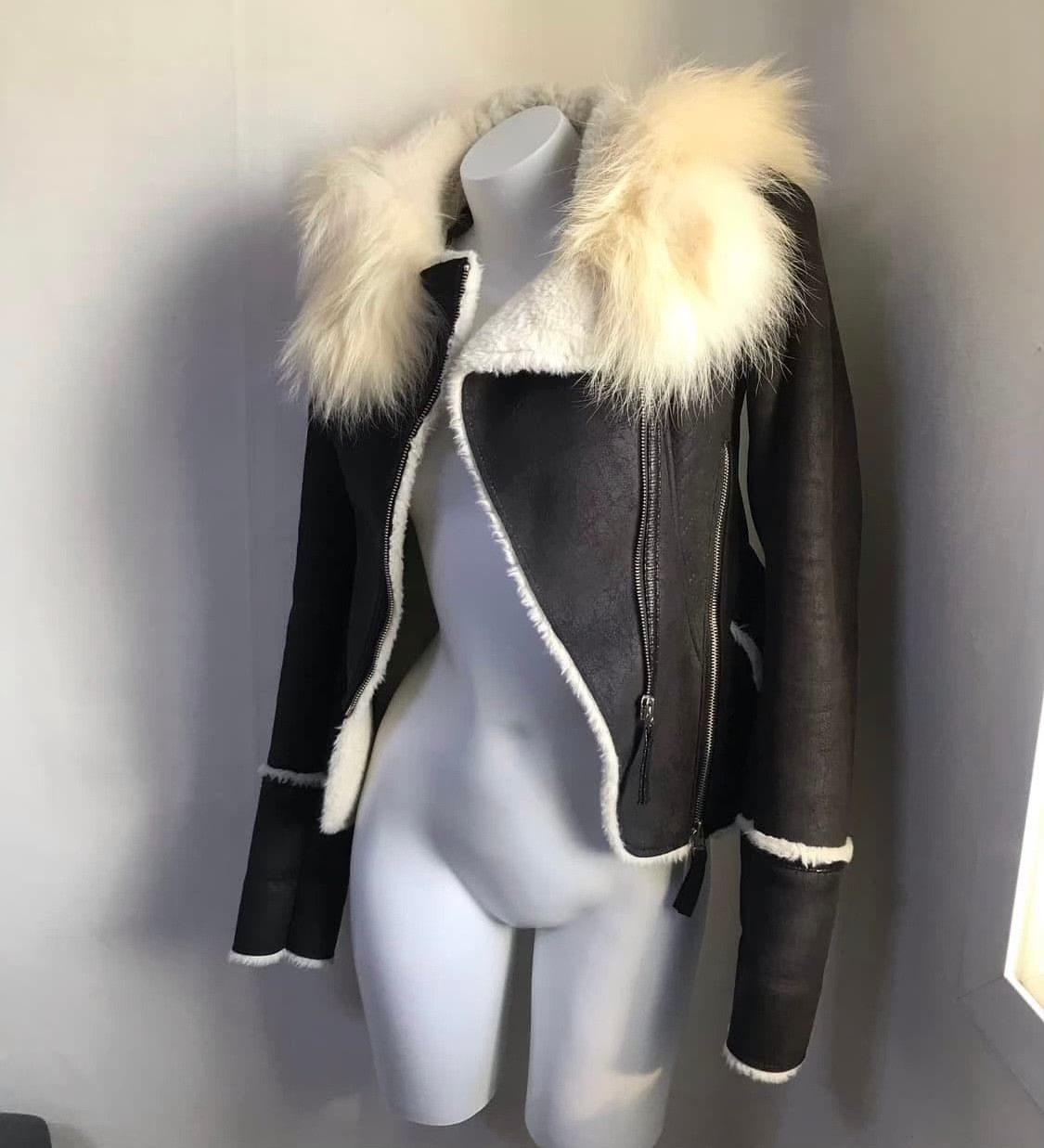 Vintage Vintage Moschino Wool Leather Jacket Size M / US 6-8 / IT 42-44 - 3 Thumbnail