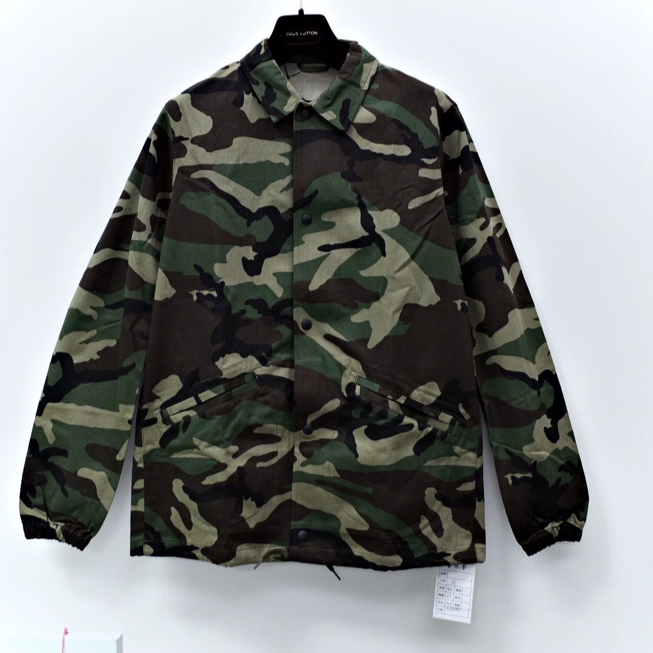Sophnet. Sophnet Camouflage Jacket Big Back Logo Size US M / EU 48-50 / 2 - 2 Thumbnail