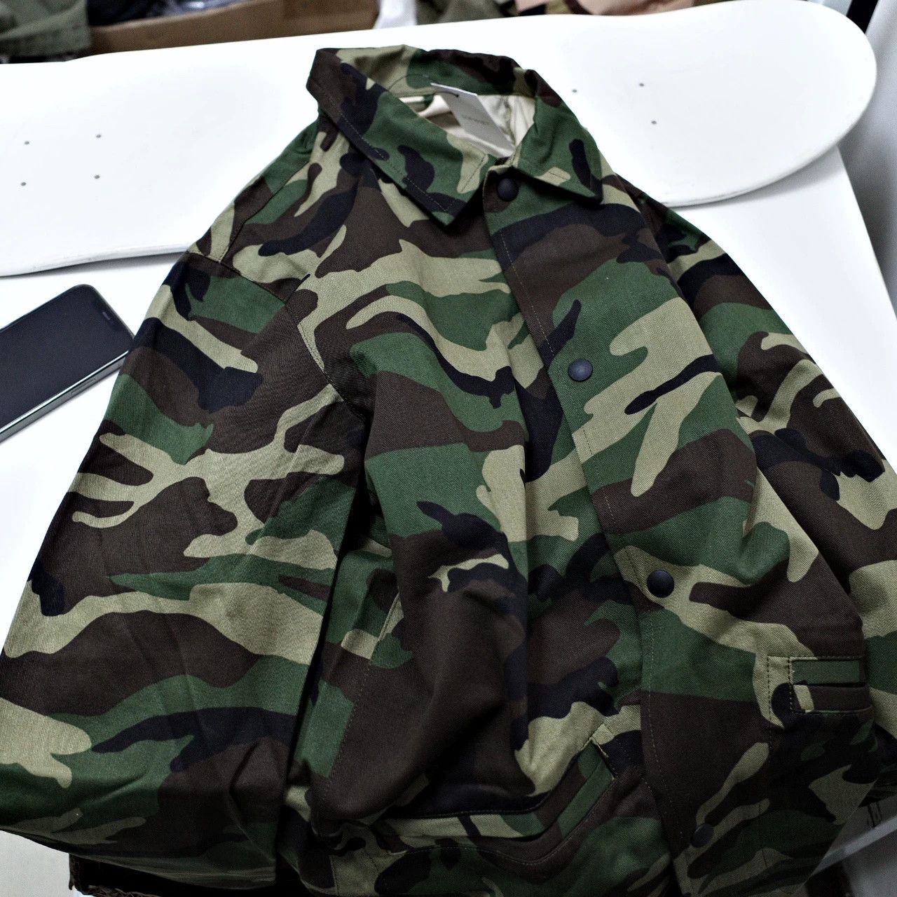 Sophnet. Sophnet Camouflage Jacket Big Back Logo Size US M / EU 48-50 / 2 - 3 Thumbnail