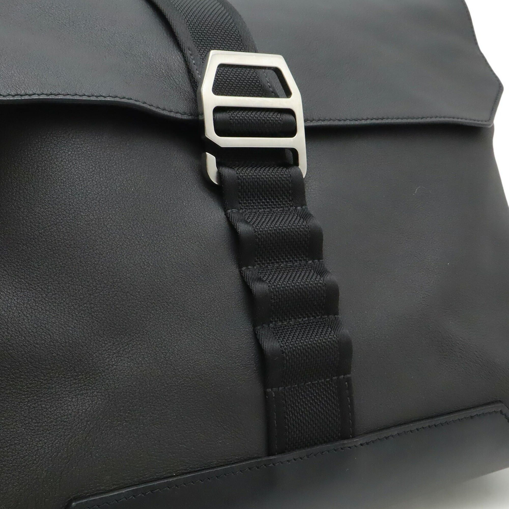 Hermes HERMES City Slide Shoulder Bag in Taurillon Cristobal Vache Hunter Black with A Stamp Size ONE SIZE - 10 Thumbnail