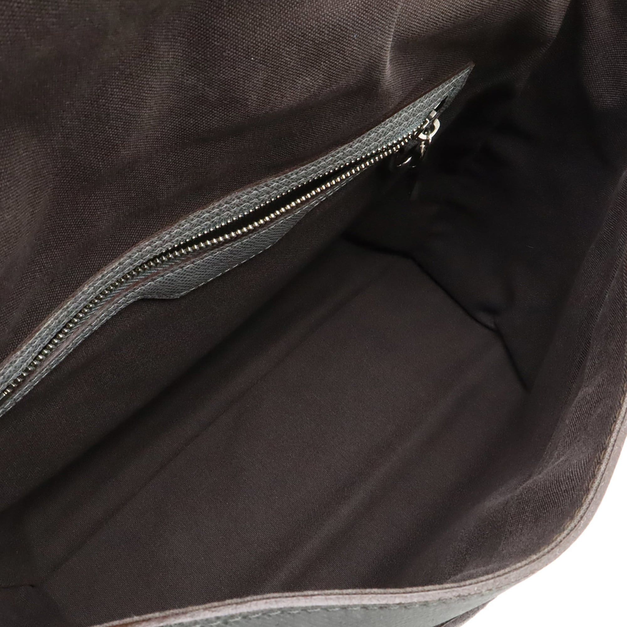 Louis Vuitton LOUIS VUITTON Taiga Roman MM Shoulder Bag/Handbag in Glacier Leather, Gray, M32623 Size ONE SIZE - 9 Thumbnail