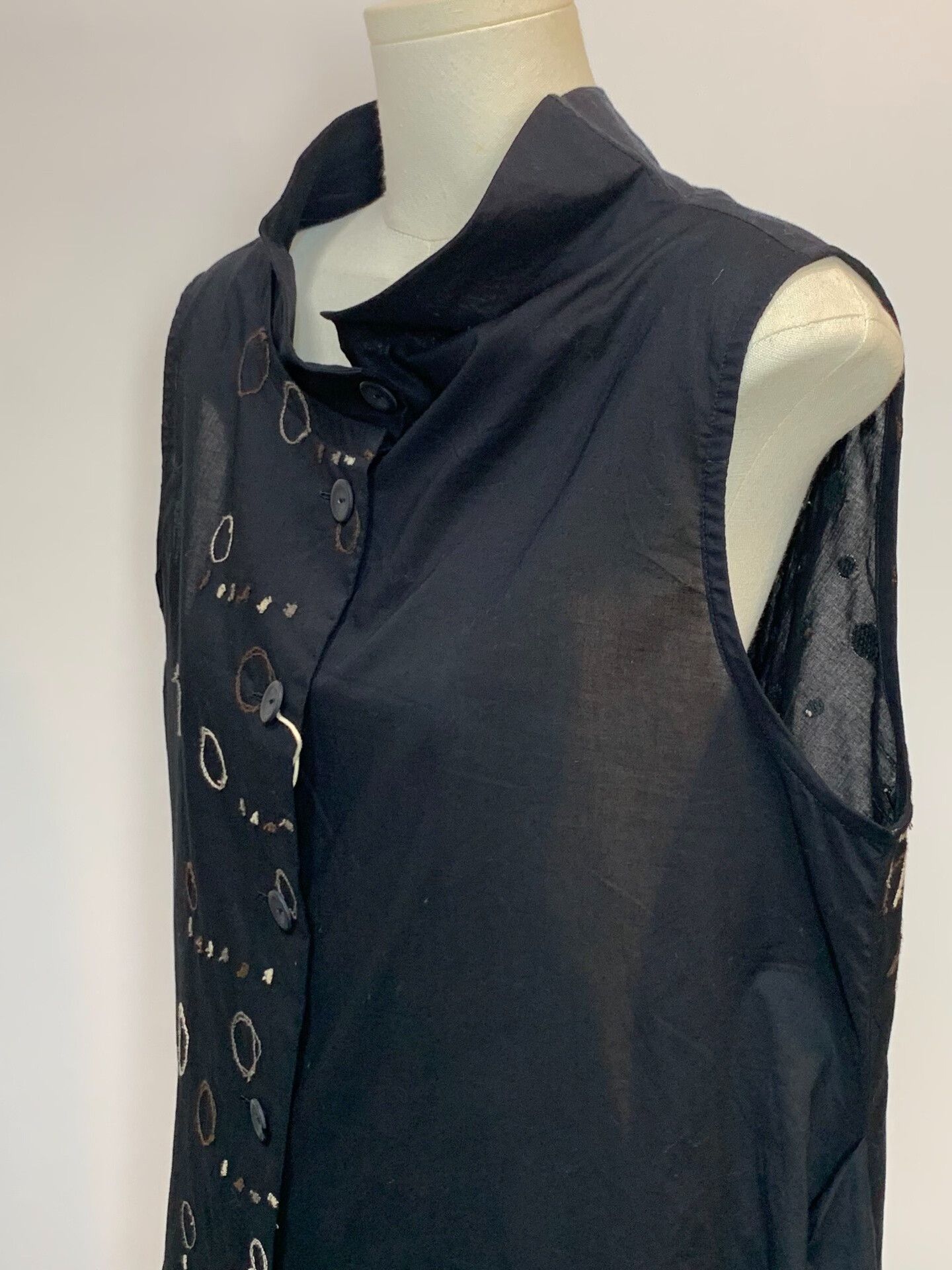 Other Irregular Black Embroidered Vest Top Size M / US 6-8 / IT 42-44 - 4 Thumbnail