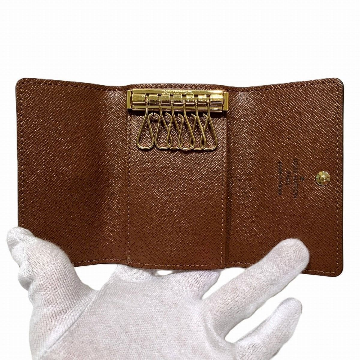 Louis Vuitton Louis Vuitton Louis Vuitton Multicles 6 Monogram Key Case Textile Key case M62630 DUTY FREE for USA Size ONE SIZE - 3 Thumbnail