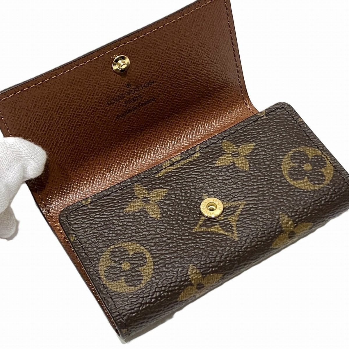 Louis Vuitton Louis Vuitton Louis Vuitton Multicles 6 Monogram Key Case Textile Key case M62630 DUTY FREE for USA Size ONE SIZE - 6 Thumbnail