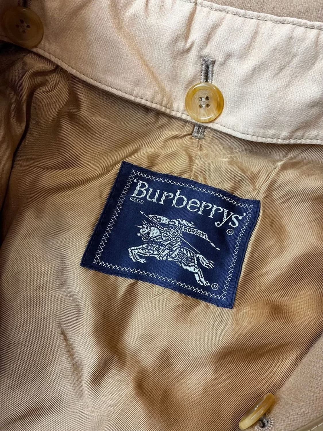 Burberry Burberry Vintage Manhattan Trench Coat Size US M / EU 48-50 / 2 - 2 Thumbnail
