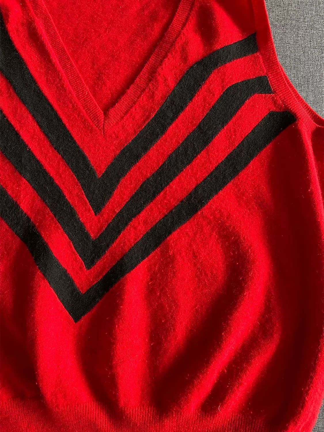 Prada Prada Campari Knit Vest Size US M / EU 48-50 / 2 - 2 Thumbnail