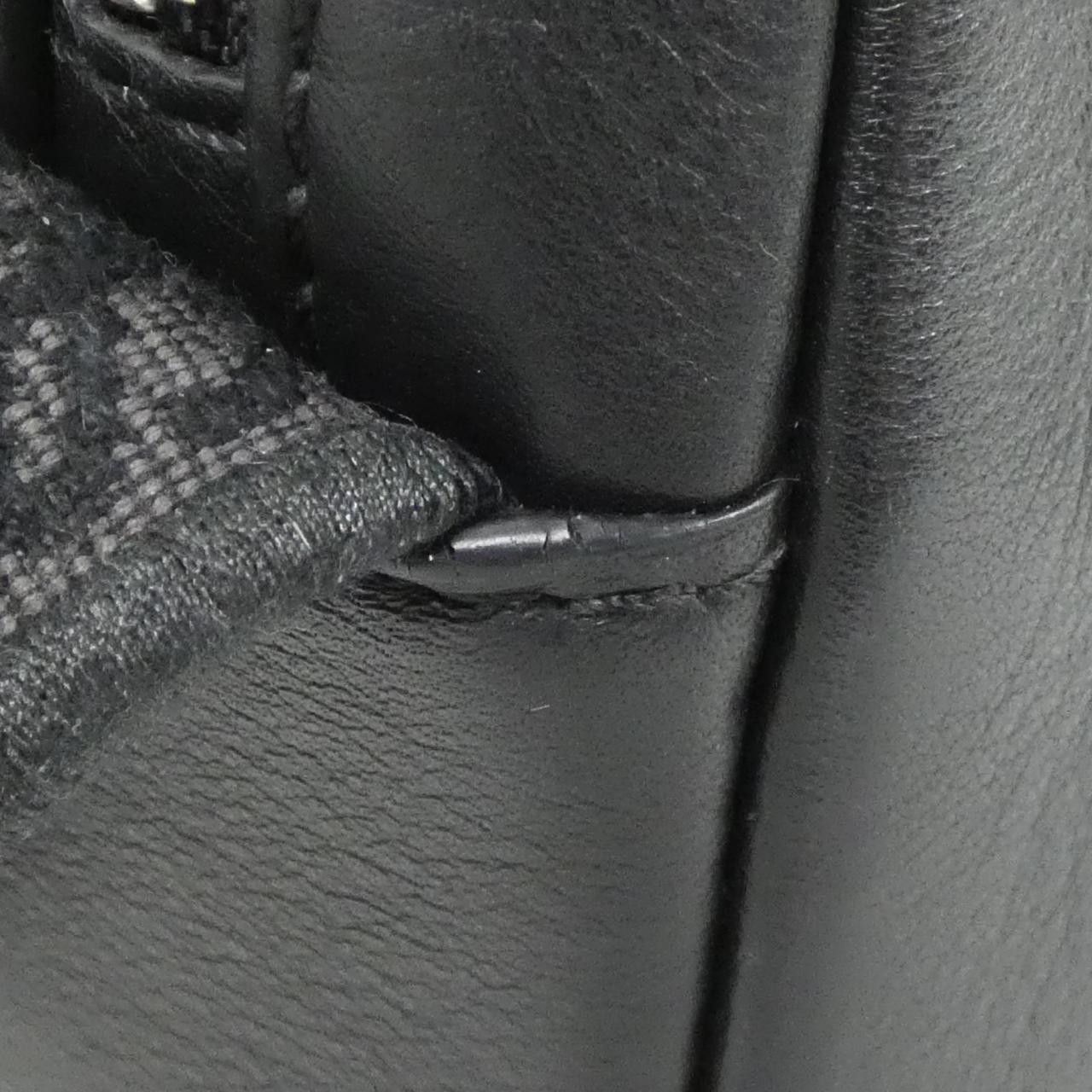 Loewe Loewe Loewe Military Messenger Bag Calf Shoulder Bag Leather Shoulder Bag B553A72X21 DUTY FREE for USA Size ONE SIZE - 5 Thumbnail