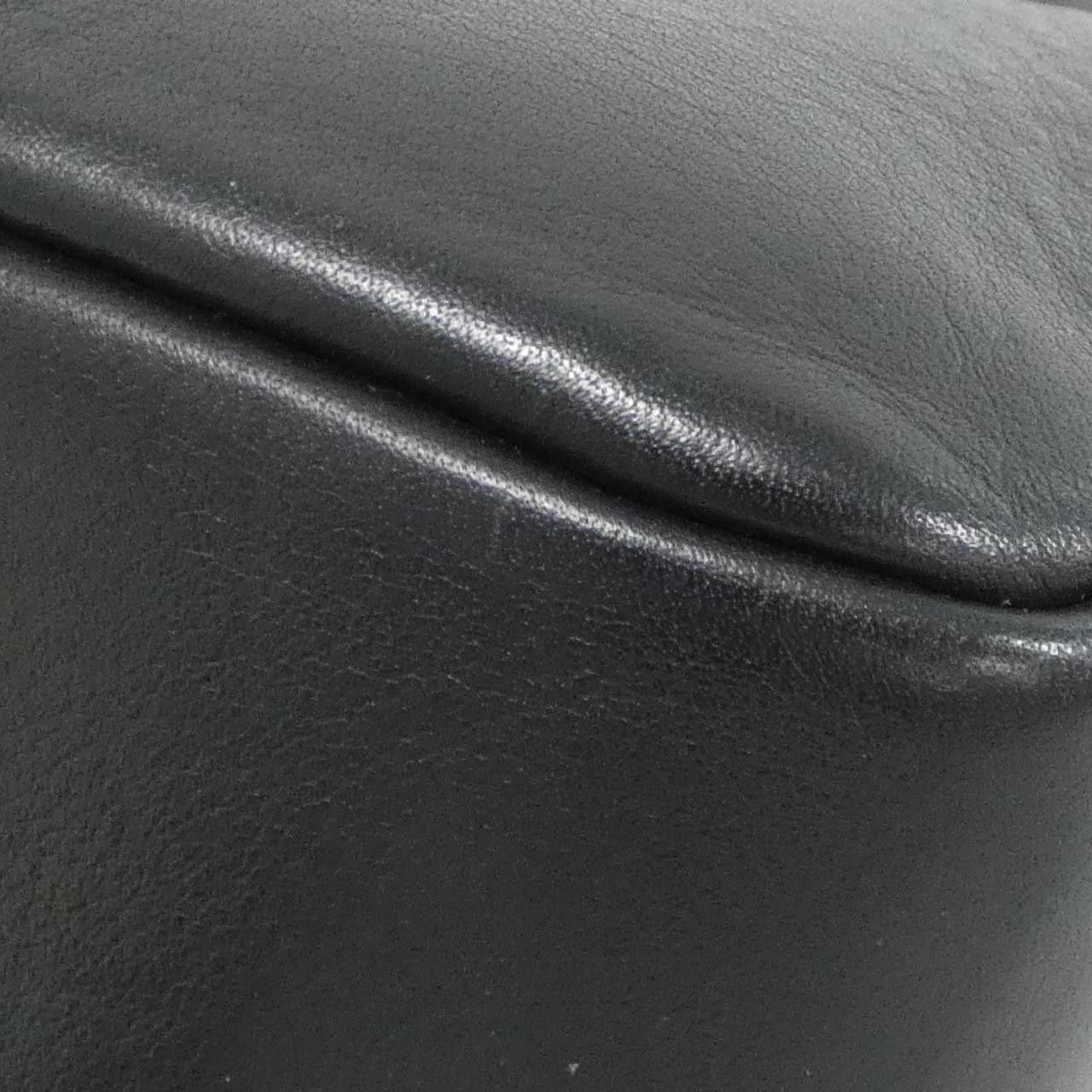 Loewe Loewe Loewe Military Messenger Bag Calf Shoulder Bag Leather Shoulder Bag B553A72X21 DUTY FREE for USA Size ONE SIZE - 3 Thumbnail