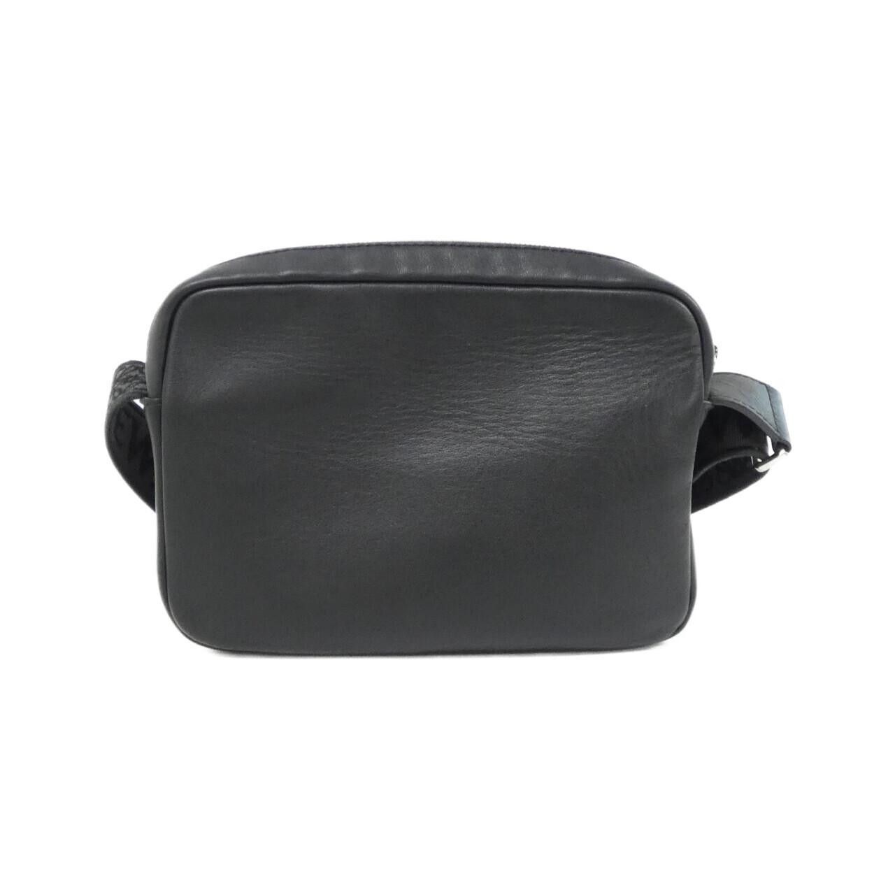 Loewe Loewe Loewe Military Messenger Bag Calf Shoulder Bag Leather Shoulder Bag B553A72X21 DUTY FREE for USA Size ONE SIZE - 2 Thumbnail