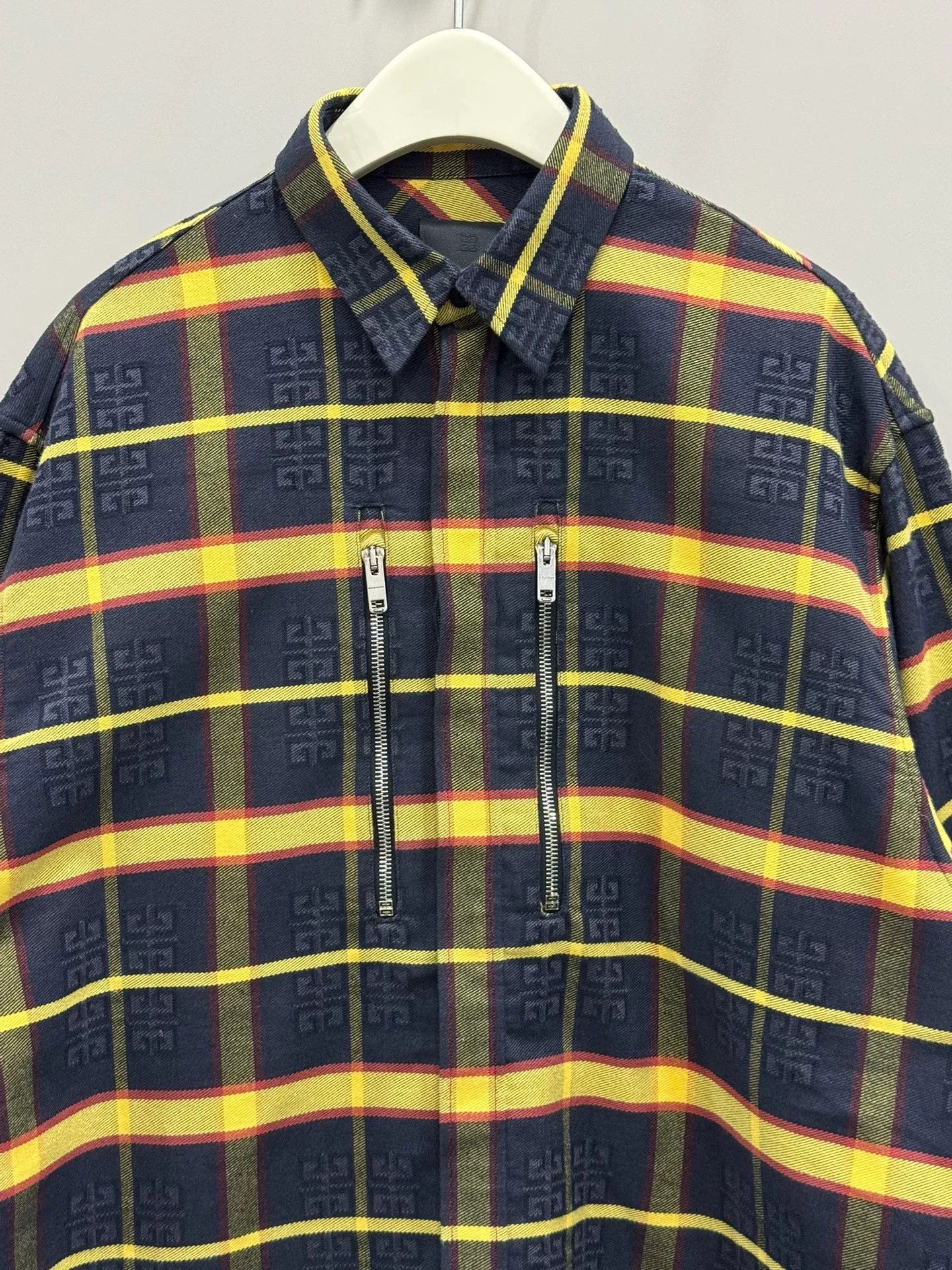 Givenchy Givenchy 4G Print Shirt Jacket Size M / US 6-8 / IT 42-44 - 3 Thumbnail