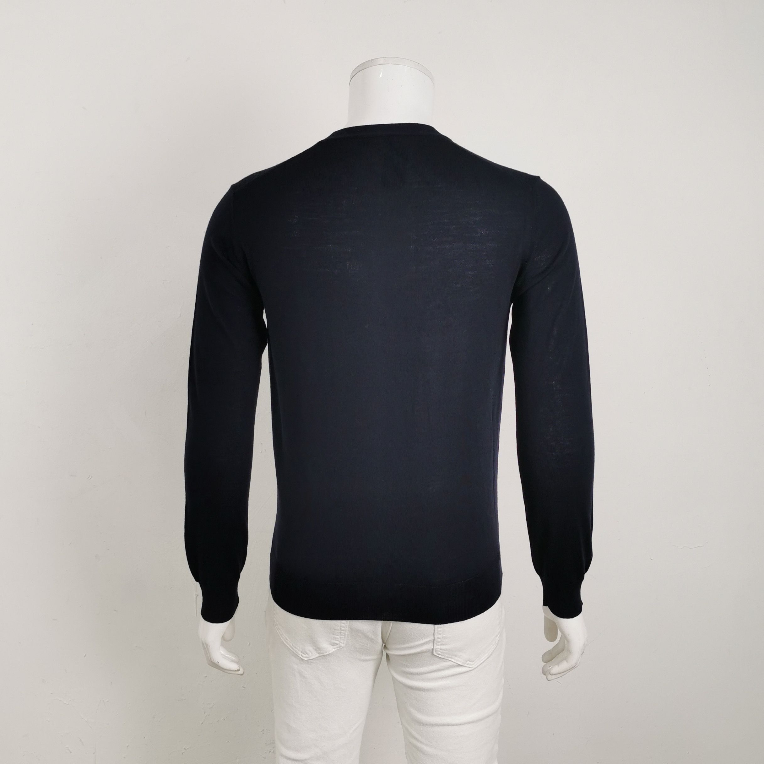 Prada Prada V-Neck Buttoned Long-Sleeve Cardigan L Size US S / EU 44-46 / 1 - 4 Thumbnail