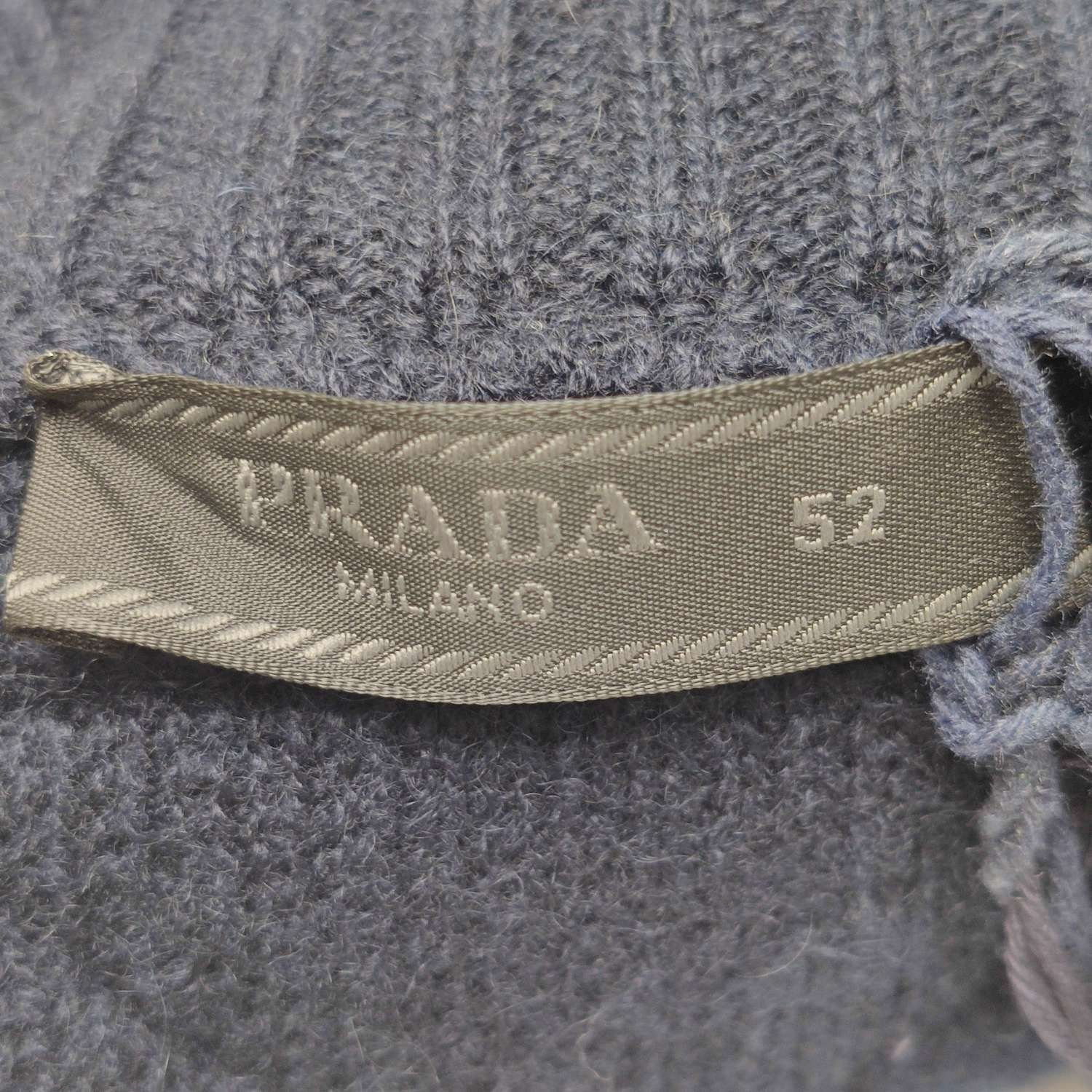 Prada Prada Cashmere V-Neck Cardigan Size L Size US L / EU 52-54 / 3 - 10 Thumbnail