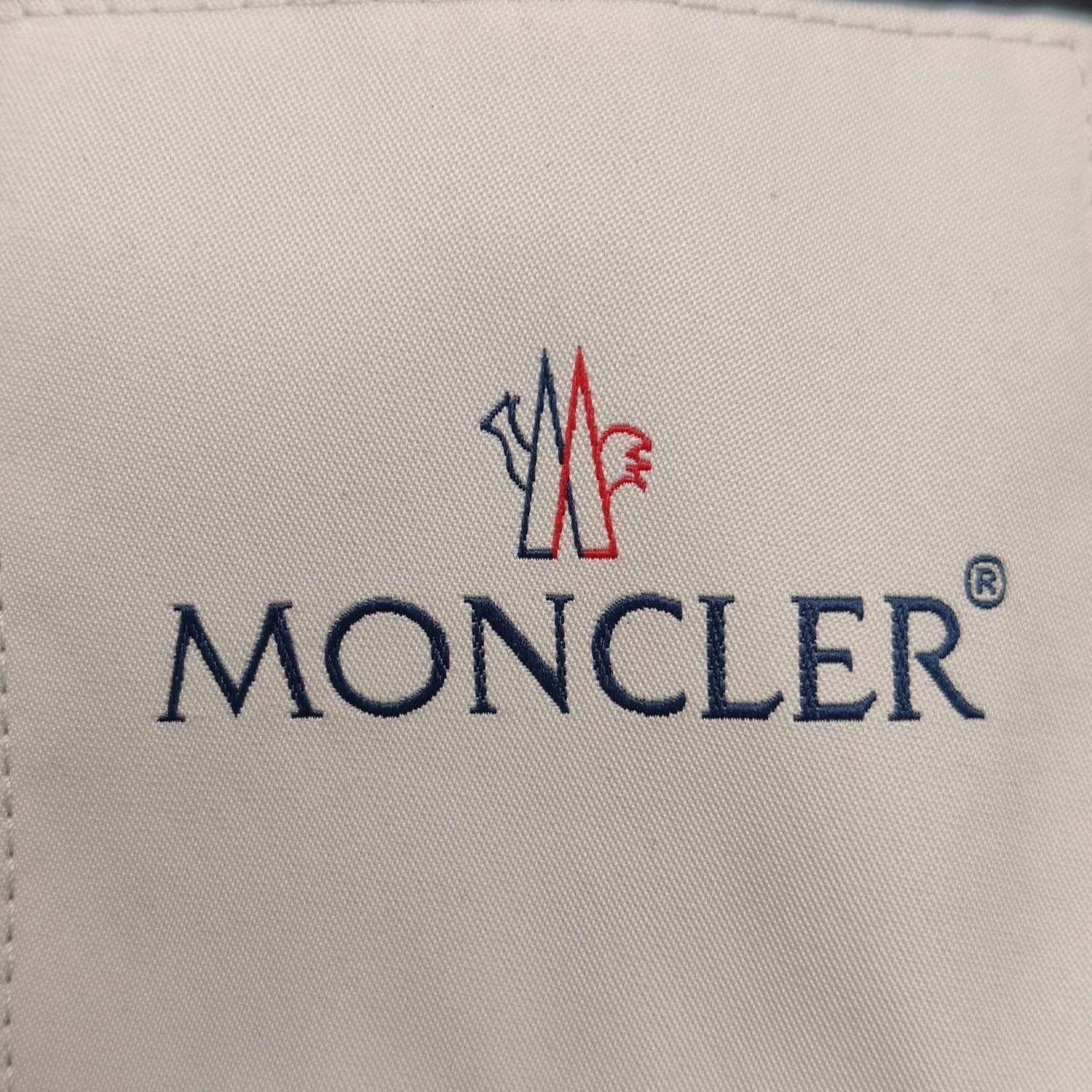 Moncler Moncler Cerces Quilted Hooded Down Vest S Size US S / EU 44-46 / 1 - 9 Thumbnail