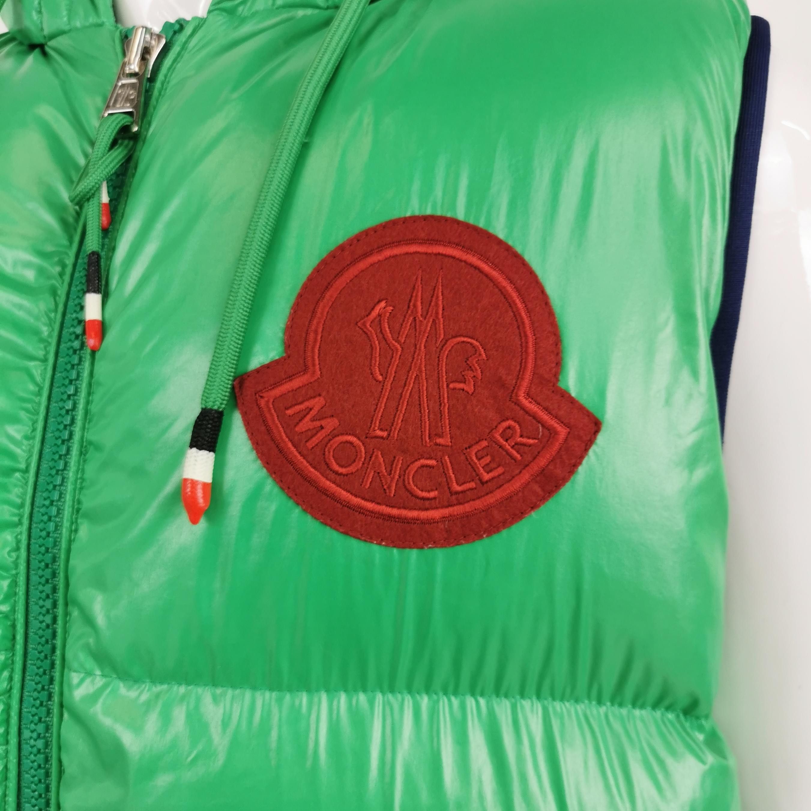 Moncler Moncler Logo Hooded Puffer Vest Size M Size US M / EU 48-50 / 2 - 6 Thumbnail
