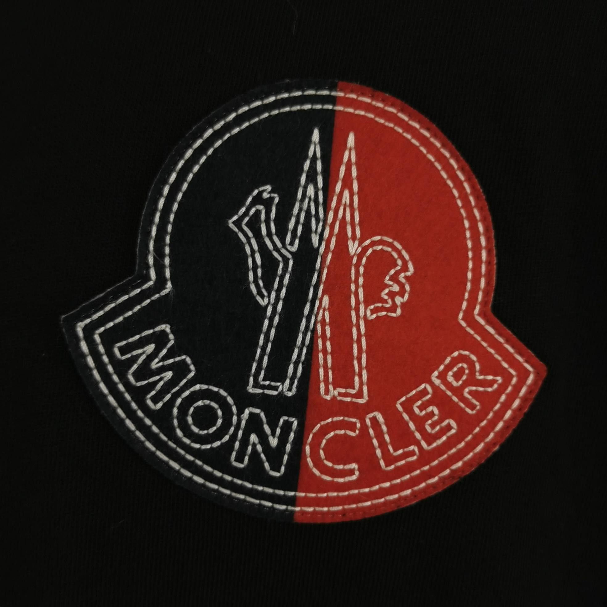 Moncler Moncler XL Cotton Logo Crewneck Long-Sleeve T-Shirt Size US XL / EU 56 / 4 - 5 Thumbnail