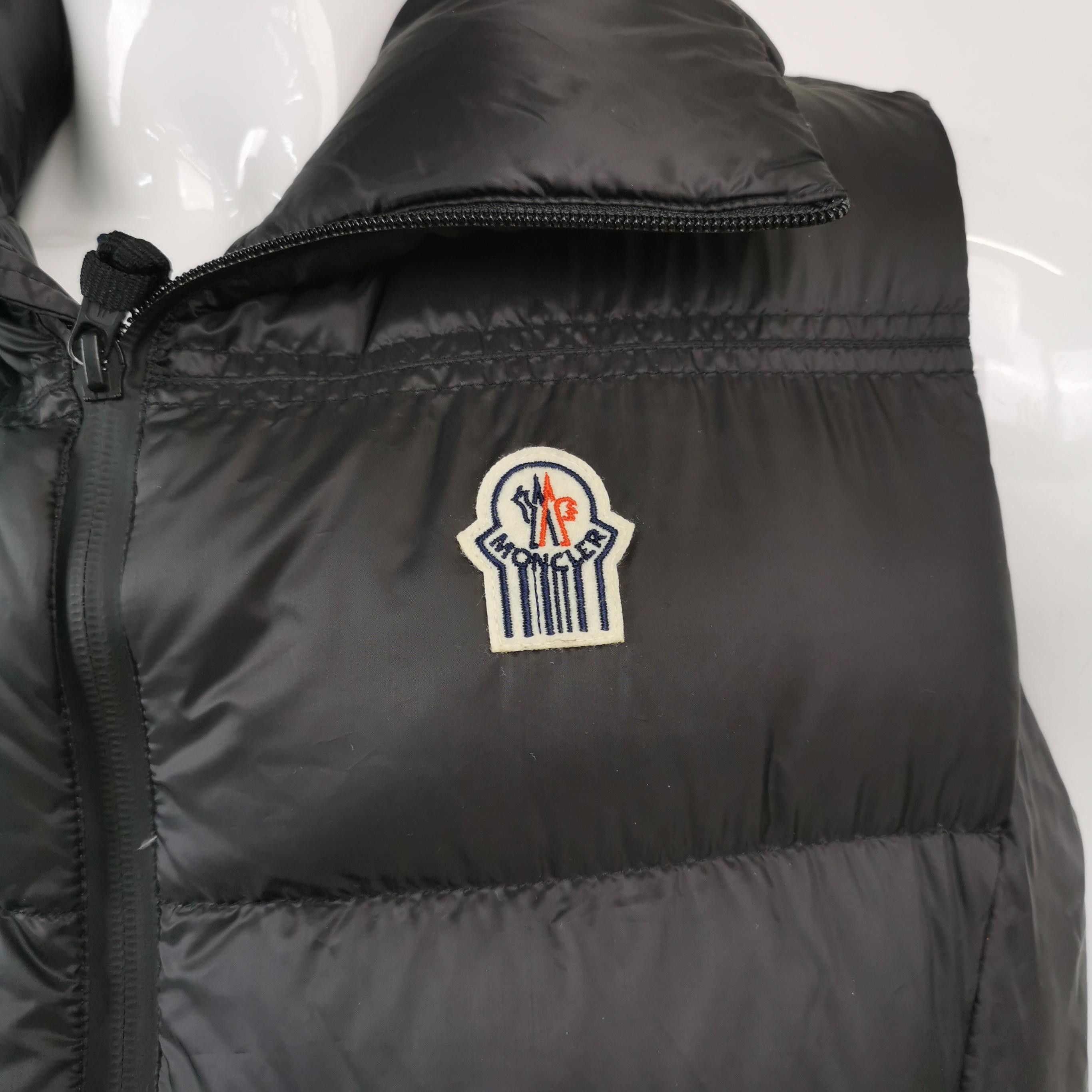 Moncler Moncler XS Logo Zip Down Vest Size US XS / EU 42 / 0 - 6 Thumbnail