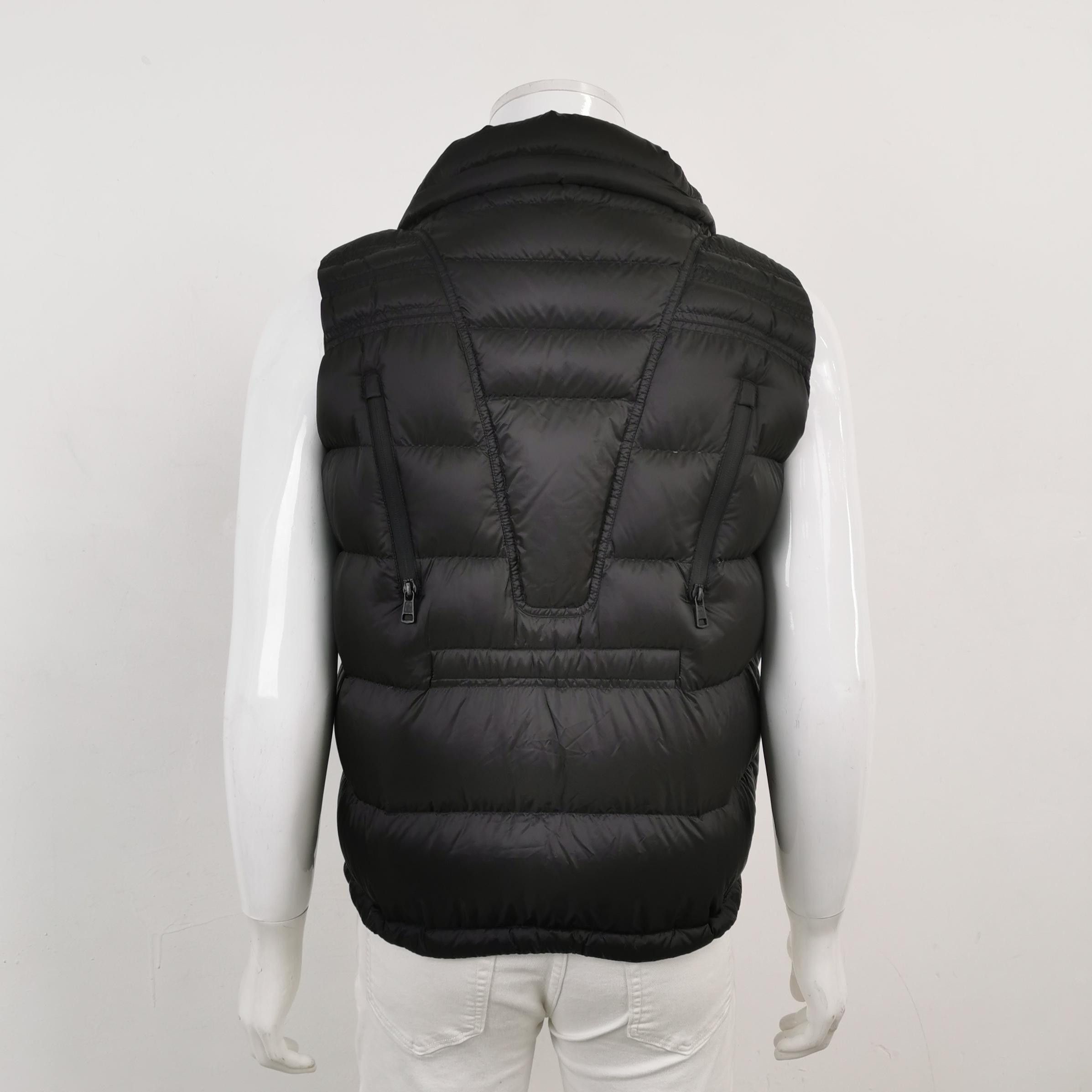 Moncler Moncler XS Logo Zip Down Vest Size US XS / EU 42 / 0 - 4 Thumbnail