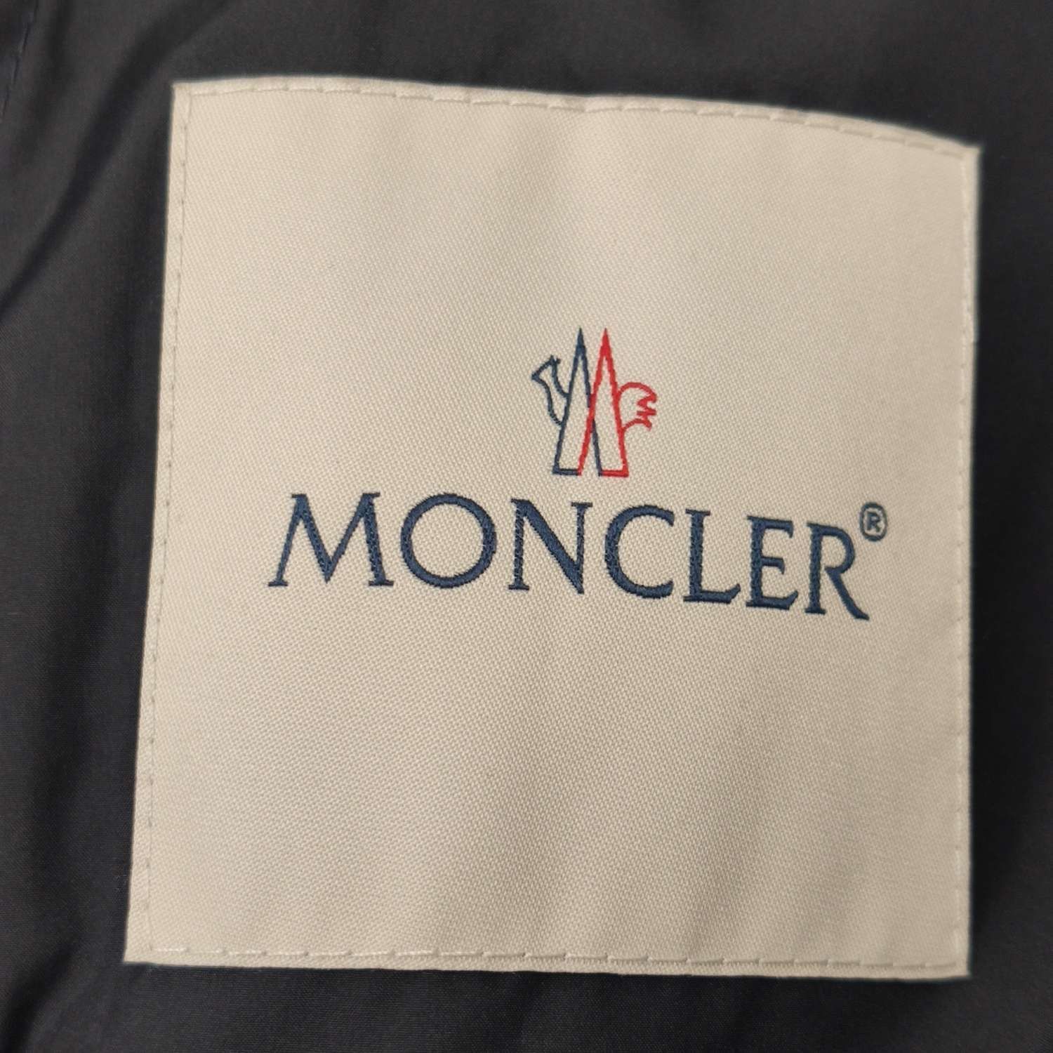 Moncler Moncler Logo Zip Jacket Size XL Size US L / EU 52-54 / 3 - 12 Thumbnail