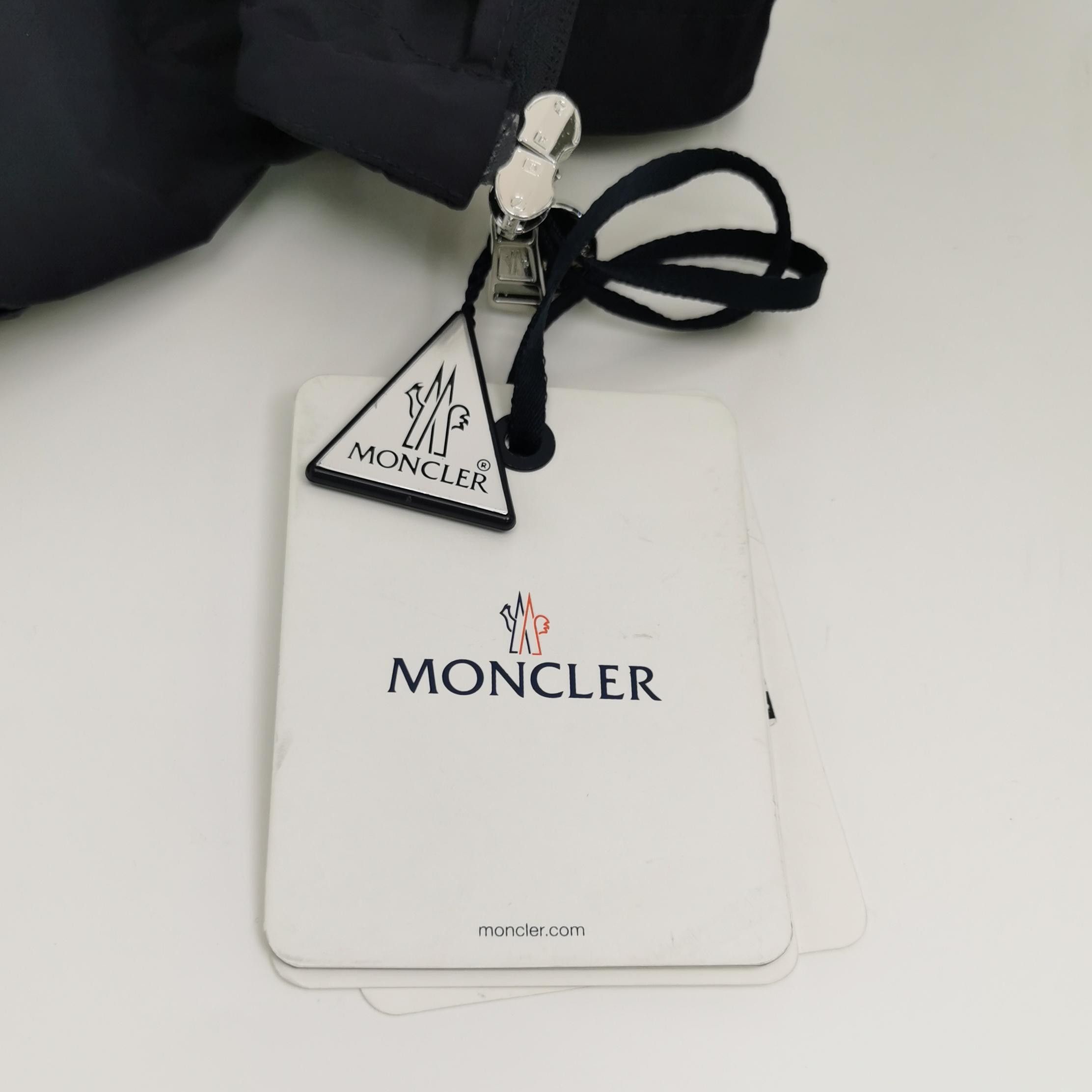 Moncler Moncler Logo Zip Jacket Size XL Size US XL / EU 56 / 4 - 7 Thumbnail