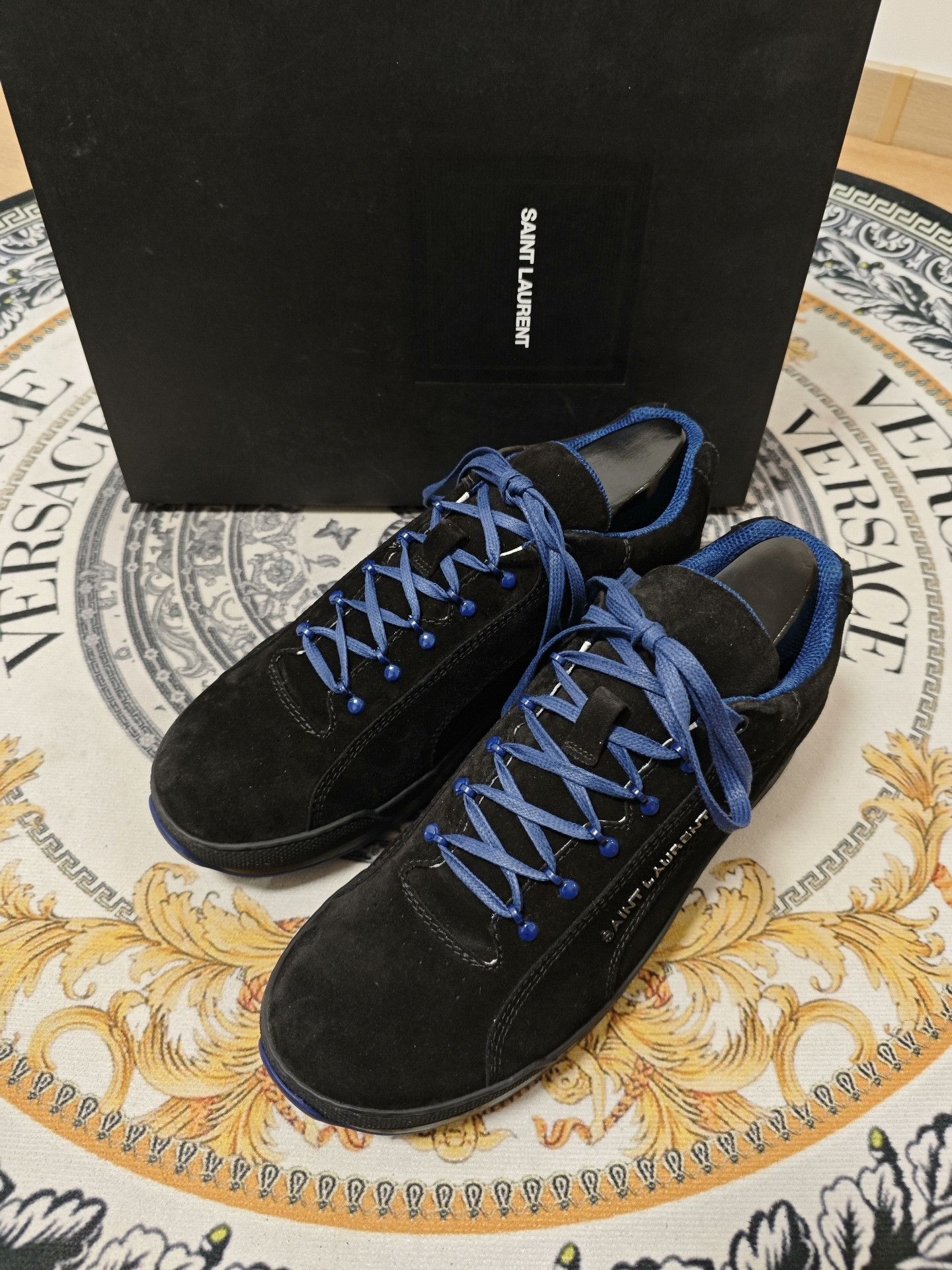 Saint Laurent Paris Saint Laurent Black Suede Size 43 Size US 10 / EU 43 - 2 Thumbnail