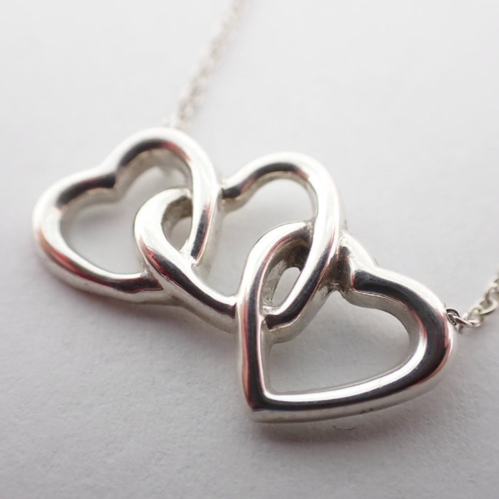 Tiffany & Co. TIFFANY 925 Triple Heart Pendant Necklace Size ONE SIZE - 6 Thumbnail
