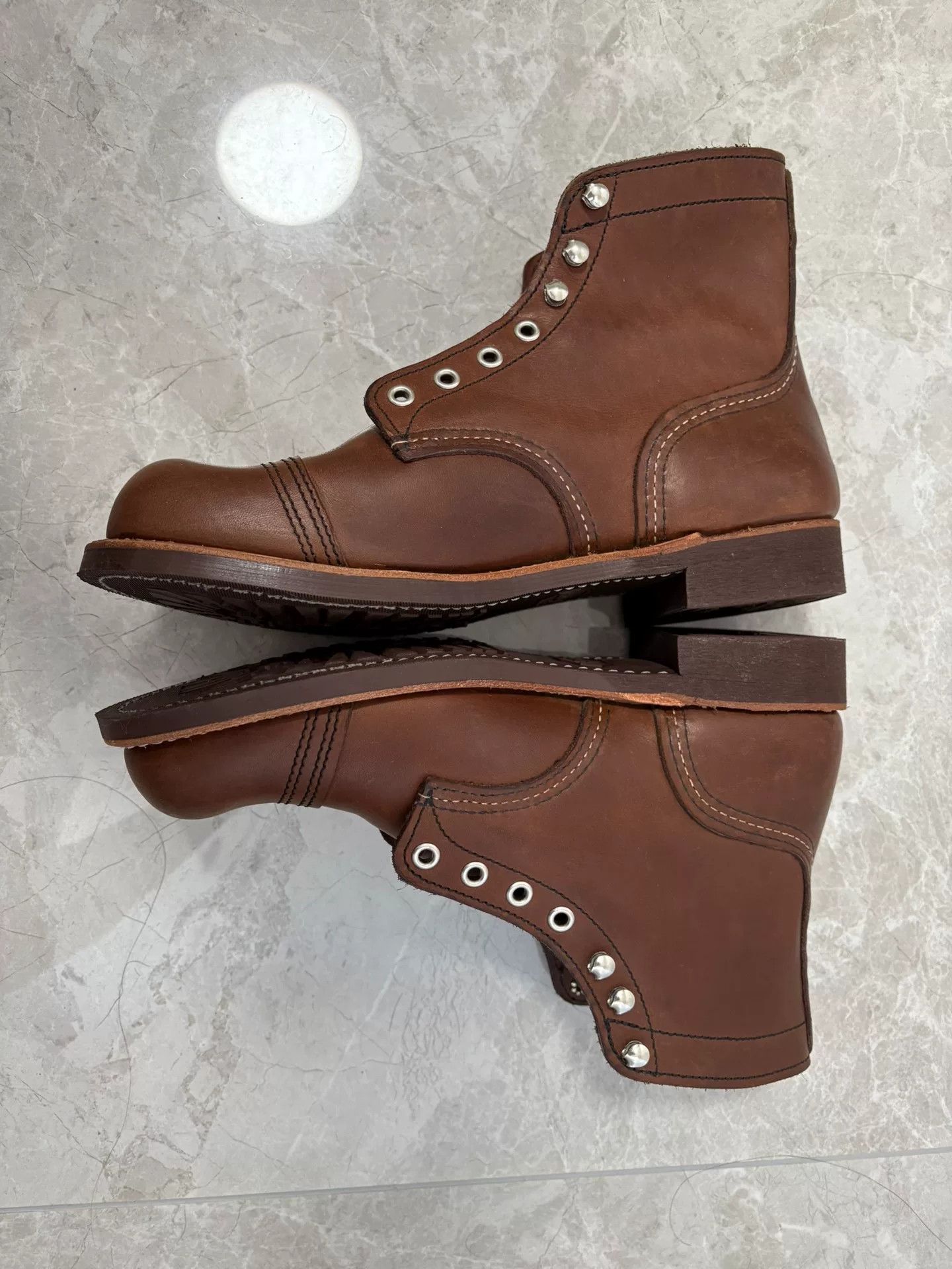 Red Wing Red Wing 8111 Work Boots Size US 7.5 / EU 40-41 - 2 Thumbnail