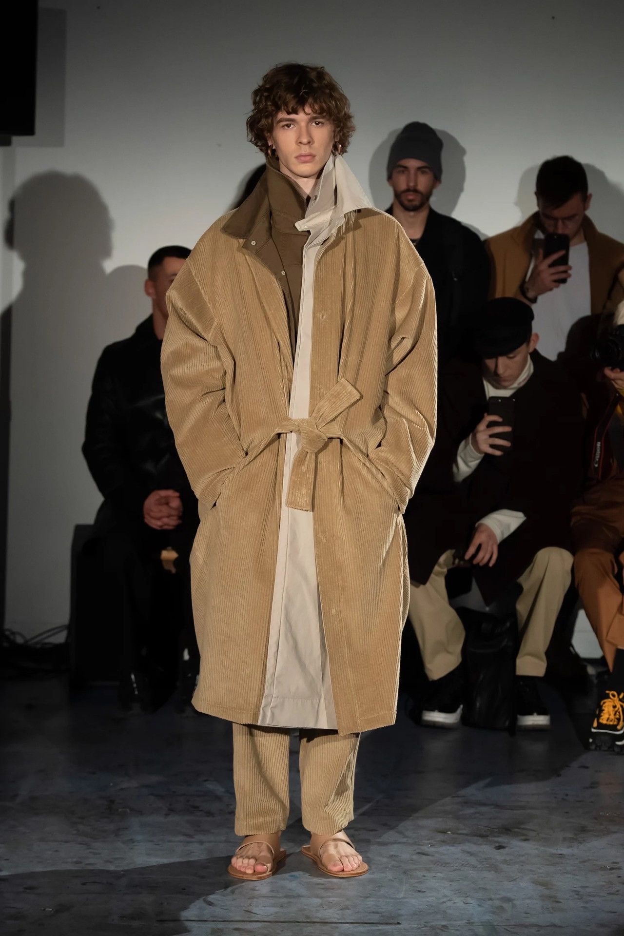 Hed Mayner Hed Mayner 19AW Corduroy Coat Size US M / EU 48-50 / 2 - 4 Thumbnail