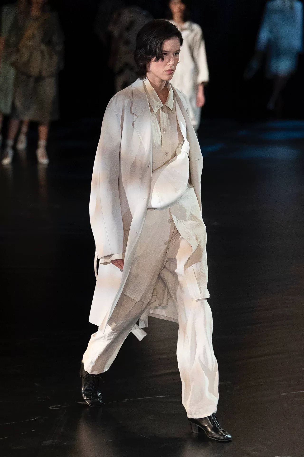 Lemaire Lemaire 19SS White Dry Silk Trousers Size US 28 / EU 44 - 3 Thumbnail