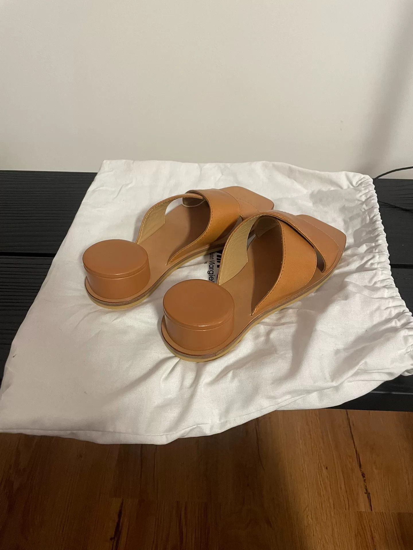 MM6 MM6 Low-Heel Slide Sandals Size US 6 / IT 36 - 2 Thumbnail