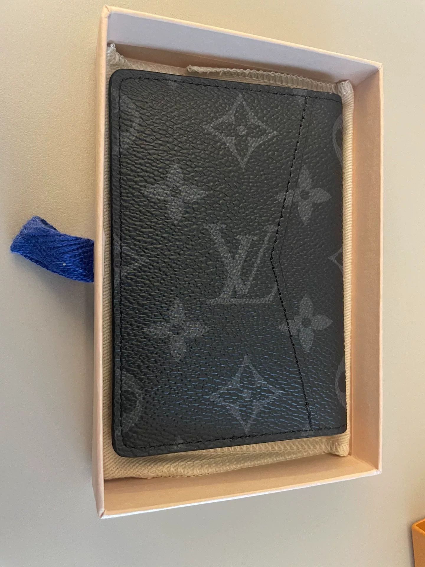 Louis Vuitton Louis Vuitton Monogram Chip Card Holder Size ONE SIZE - 3 Thumbnail