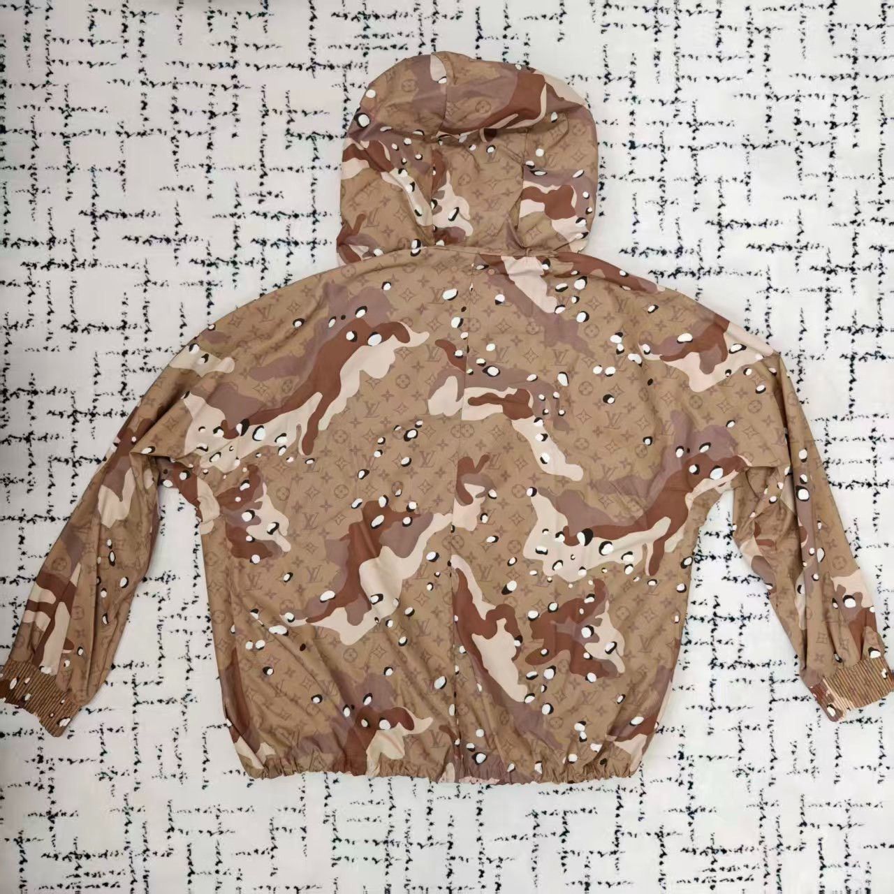 Louis Vuitton Louis Vuitton Monogram Windbreaker Size US L / EU 52-54 / 3 - 3 Thumbnail
