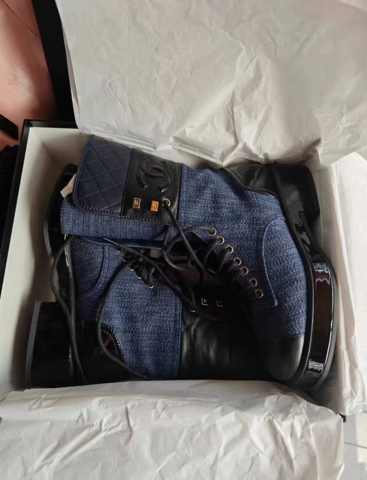Chanel Chanel Short Boots Size US 5 / IT 35 - 2 Thumbnail