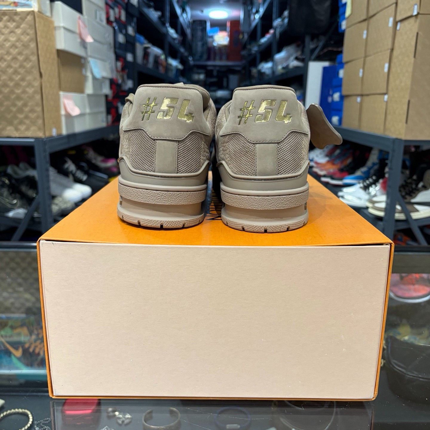 Louis Vuitton Louis Vuitton Trainer Brown Size US 10.5 / EU 43-44 - 3 Thumbnail