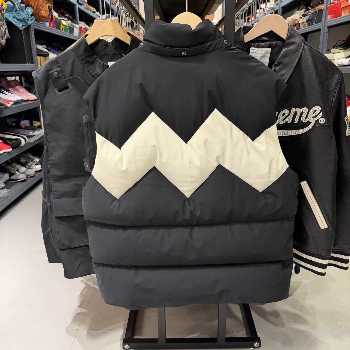 Moose Knuckles Moose Knuckles Colorblock Quilted Logo Down Vest Size US XL / EU 56 / 4 - 8 Thumbnail