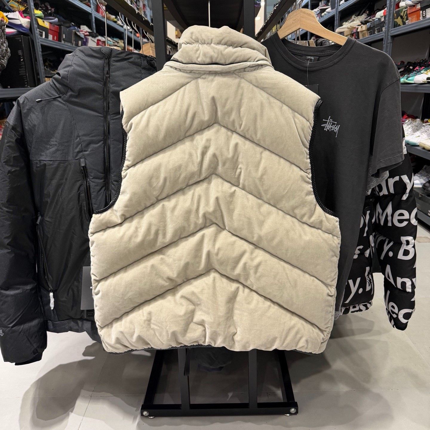 Tom Ford Tom Ford Gray Down Vest Size US L / EU 52-54 / 3 - 2 Thumbnail
