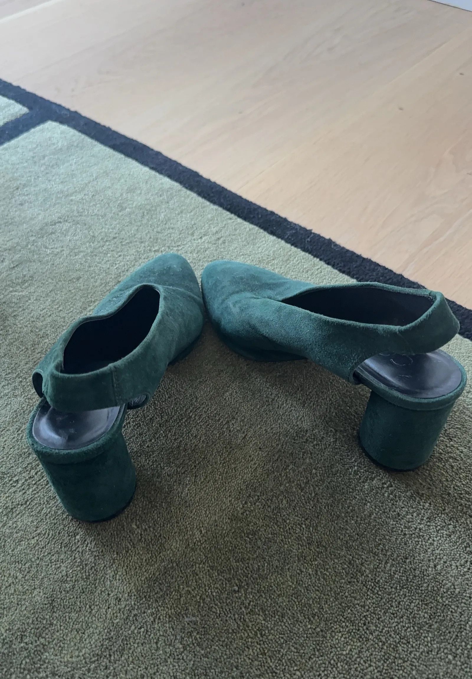 Cos Cos Heels Size US 7 / IT 37 - 7 Thumbnail