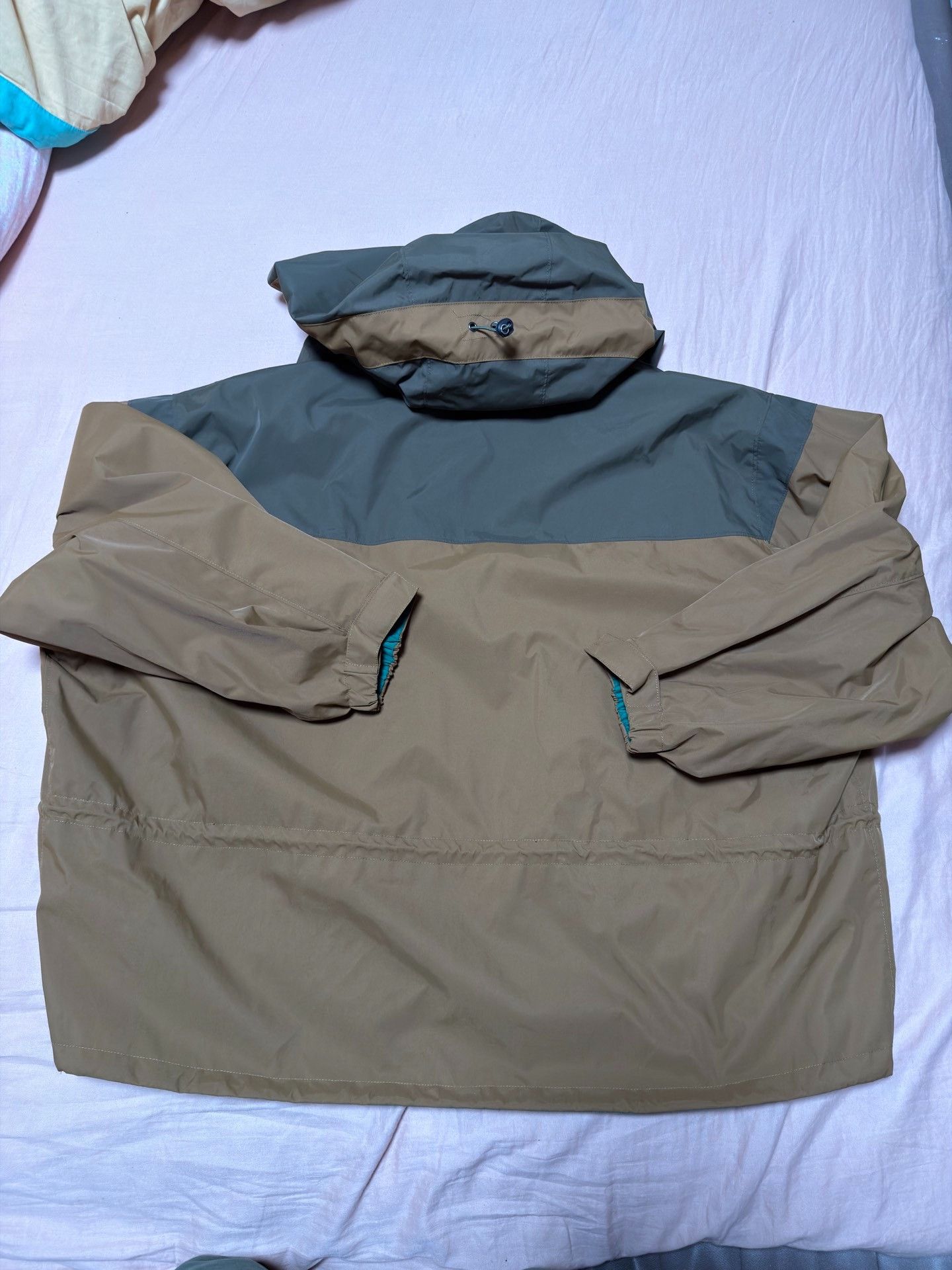 Kolor Kolor Short Wide Rain Jacket Size US S / EU 44-46 / 1 - 2 Thumbnail